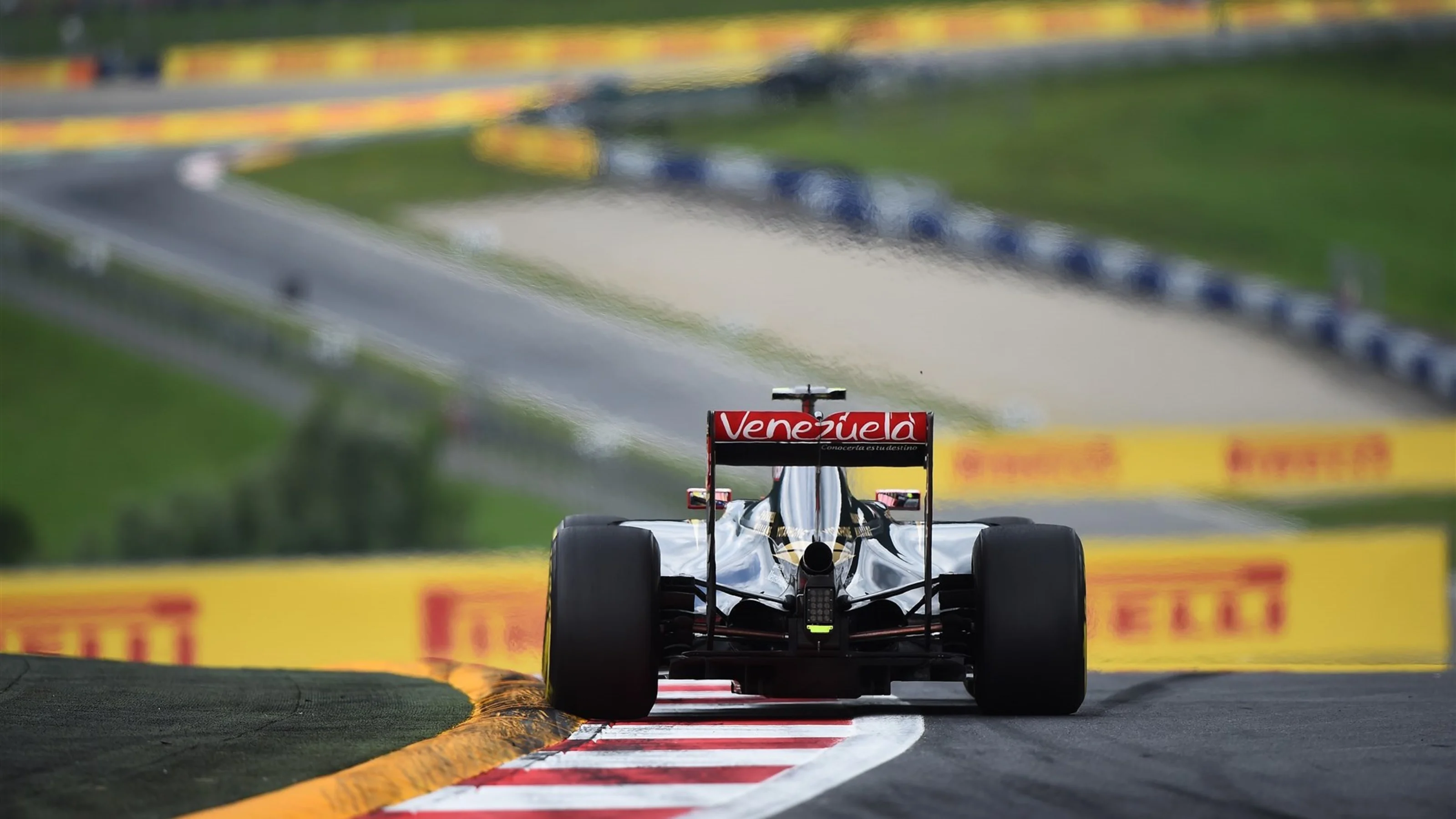 Pastor Maldonado (VEN) Lotus E23 Hybrid at Formula One World Championship, Rd8, Austrian Grand