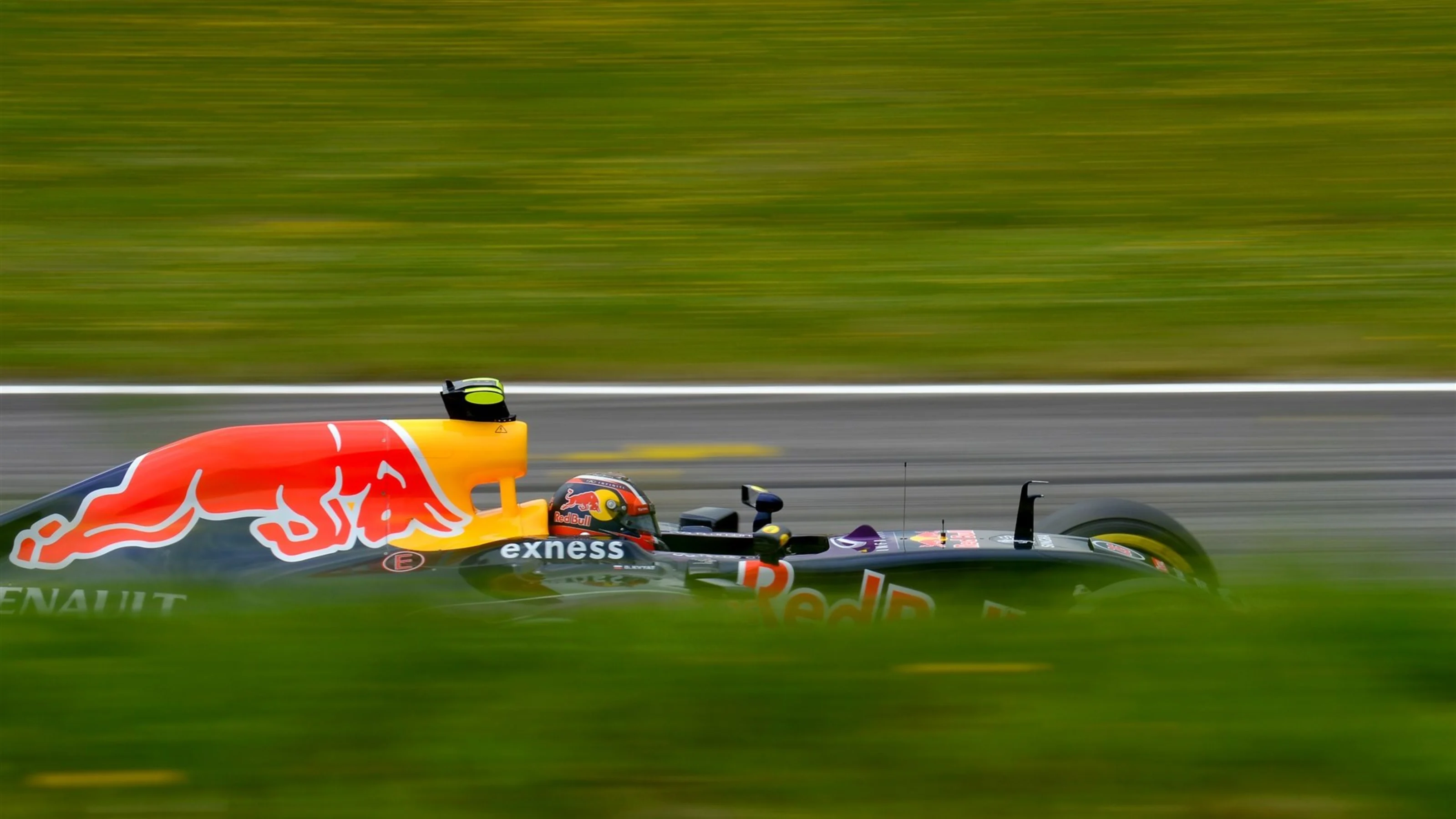 Daniil Kvyat (RUS) Red Bull Racing RB11 at Formula One World Championship, Rd8, Austrian Grand