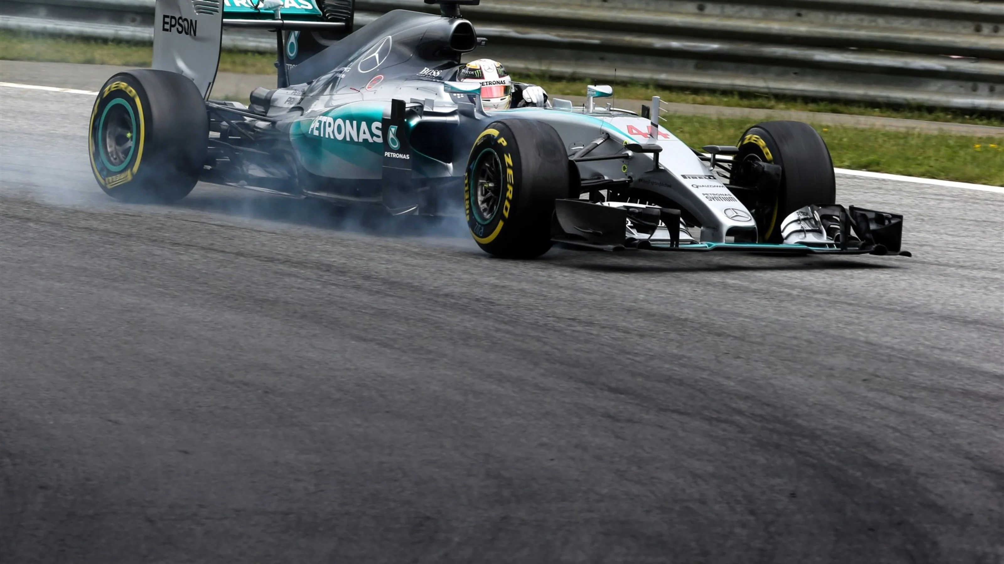 Lewis Hamilton (GBR) Mercedes AMG F1 W06 at Formula One World Championship, Rd8, Austrian Grand
