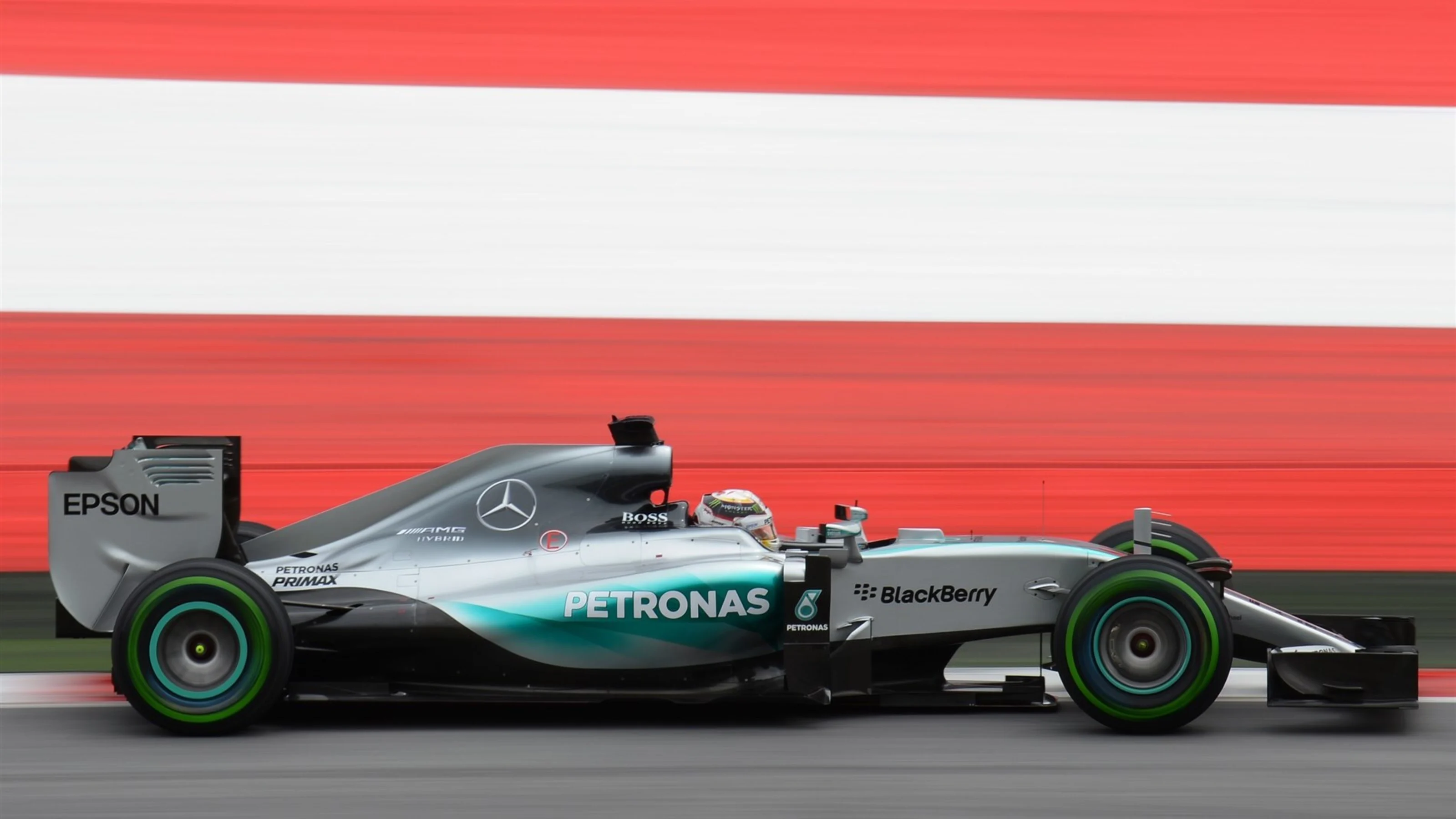 Lewis Hamilton (GBR) Mercedes AMG F1 W06 at Formula One World Championship, Rd8, Austrian Grand