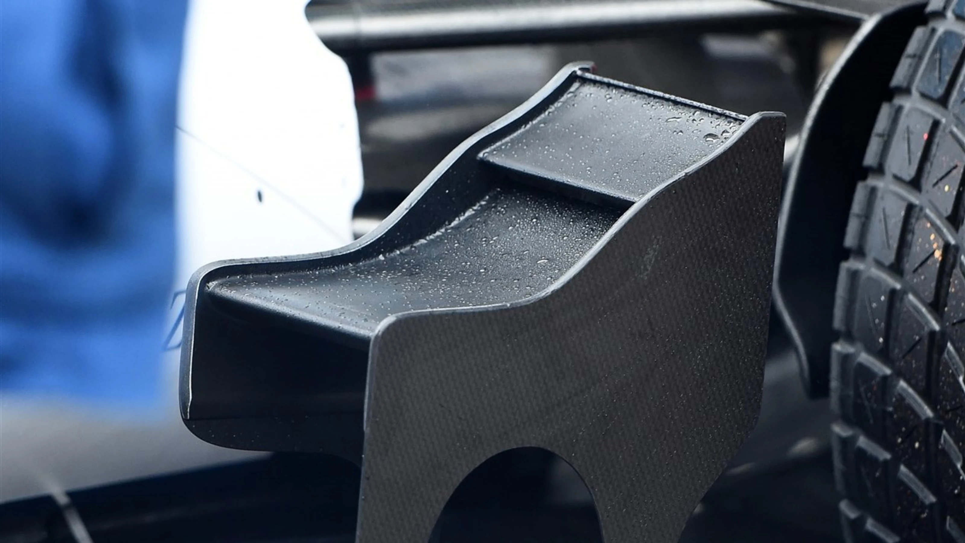 Williams FW37 winglet detail at Formula One Testing, Day One, Spielberg, Austria, Tuesday 23 June
