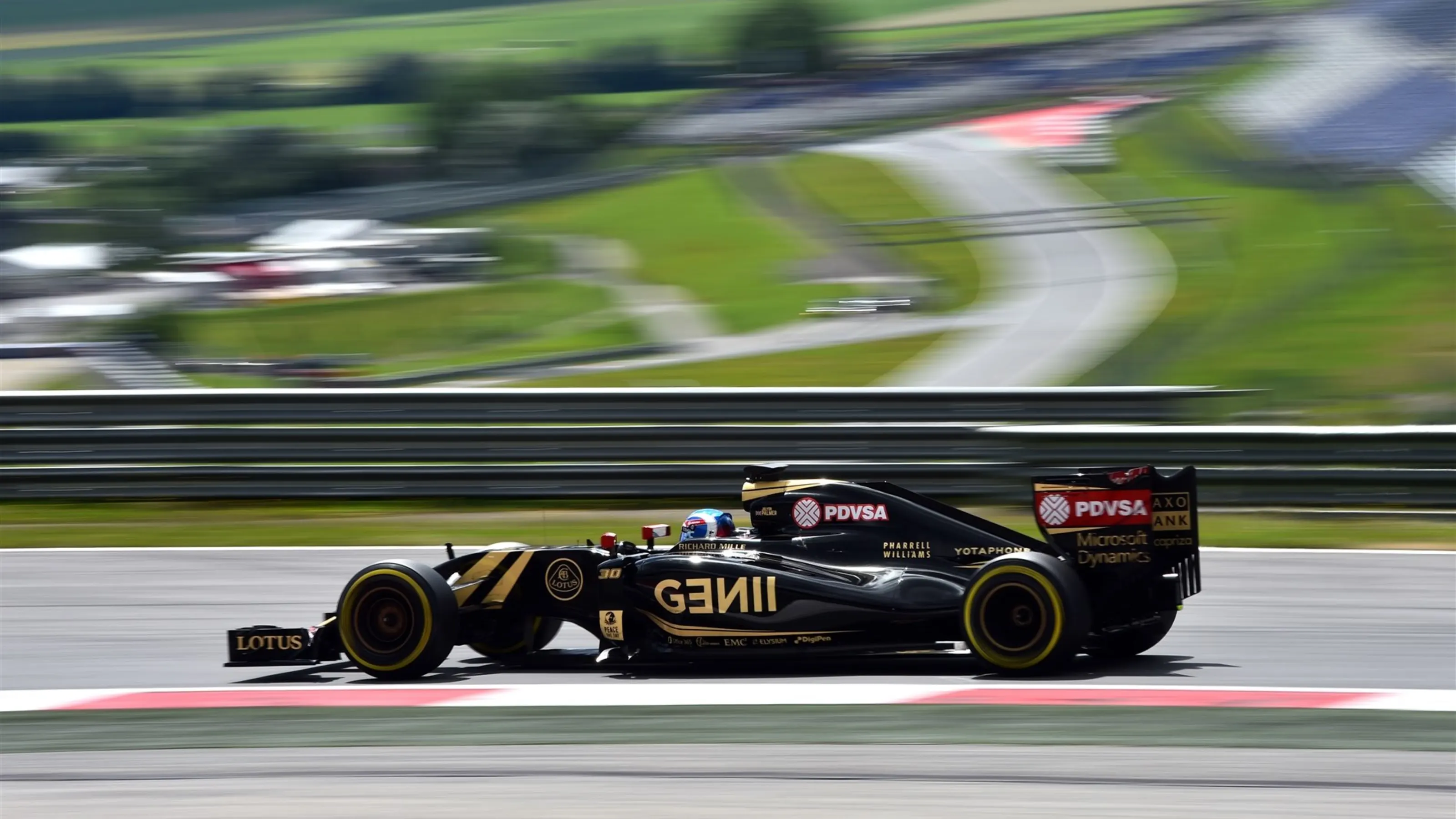 Jolyon Palmer (GBR) Lotus E23 Hybrid at Formula One Testing, Day Two, Spielberg, Austria, Wednesday