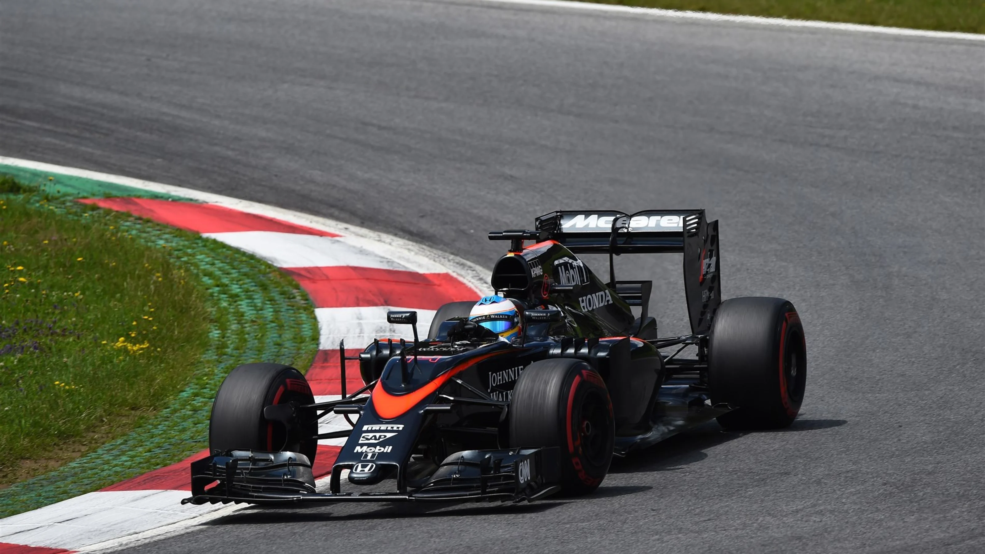 Fernando Alonso (ESP) McLaren MP4-30 at Formula One Testing, Day Two, Spielberg, Austria, Wednesday