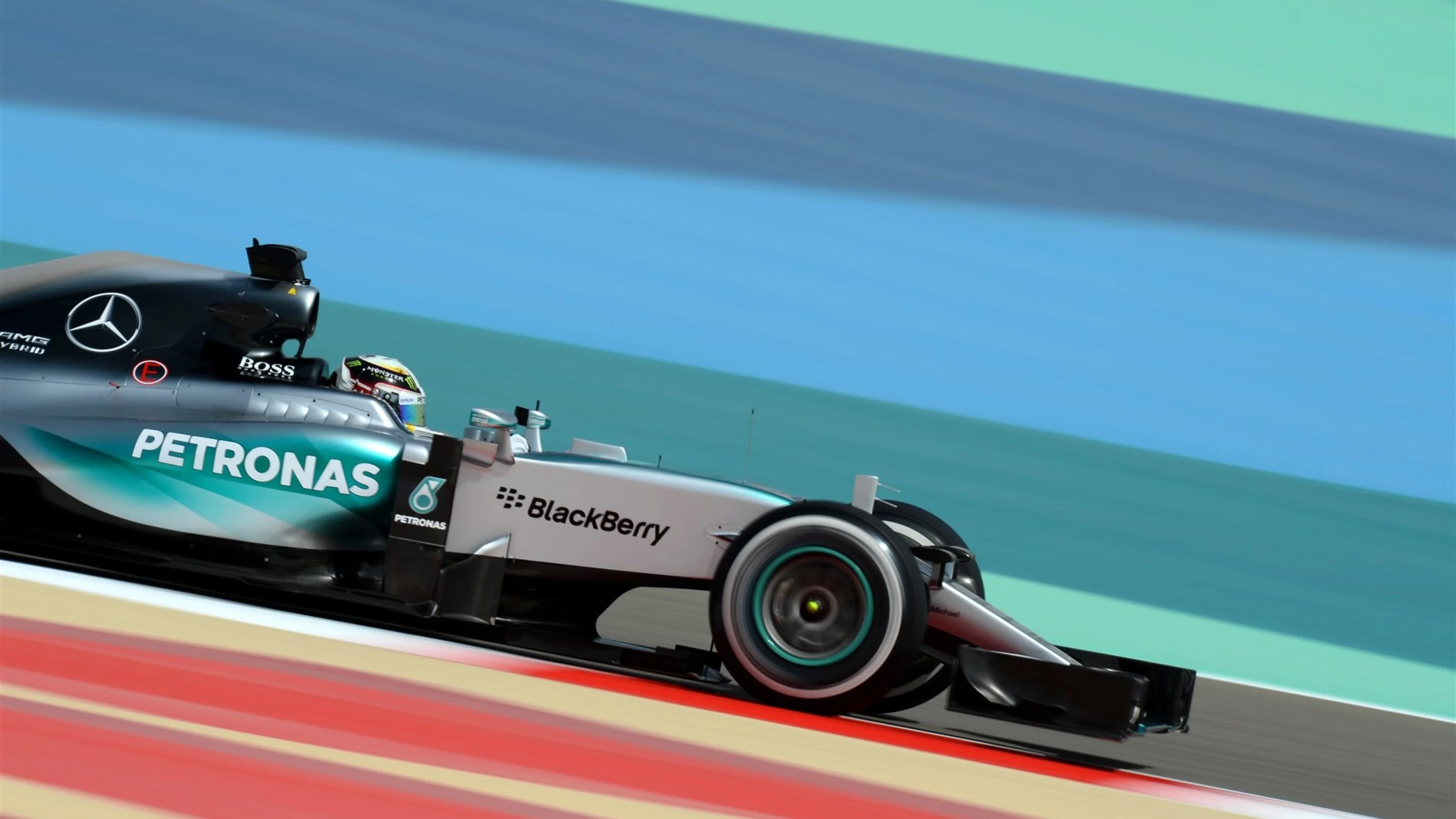 Lewis Hamilton (GBR) Mercedes AMG F1 W06 at Formula One World Championship, Rd4, Bahrain Grand Prix