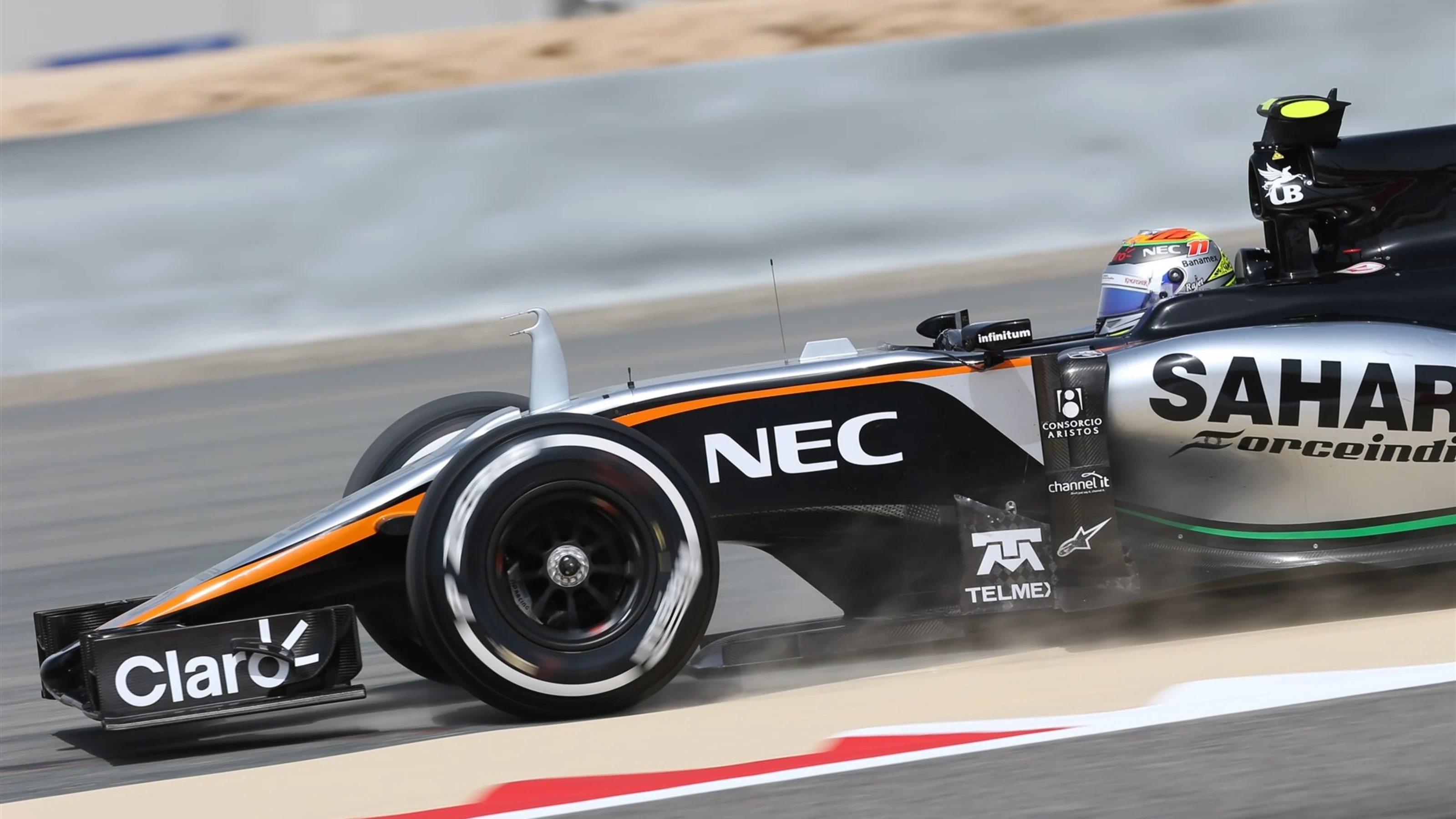 Sergio Perez (MEX) Force India VJM08 at Formula One World Championship, Rd4, Bahrain Grand Prix