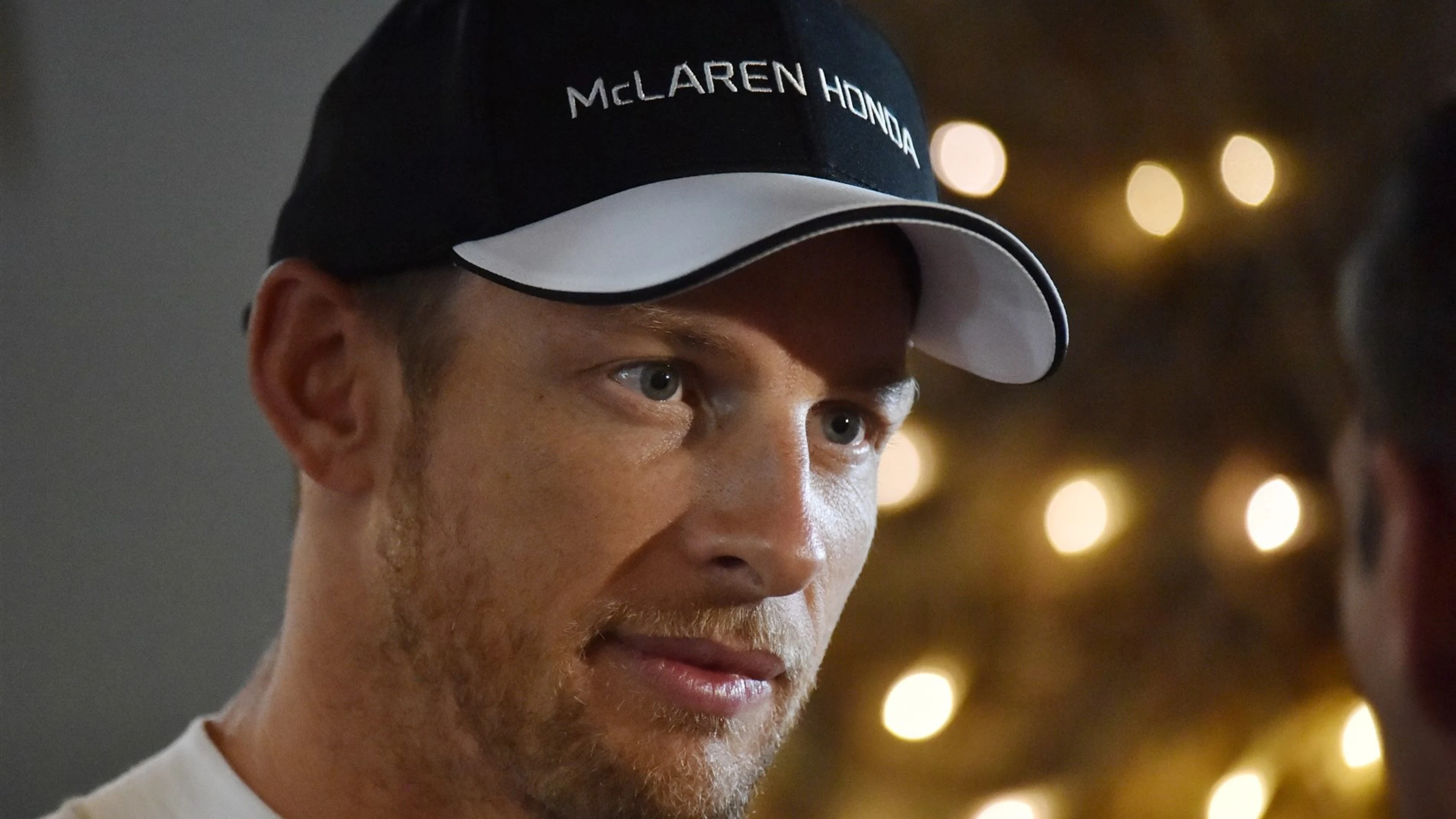 Jenson Button (GBR) McLaren at Formula One World Championship, Rd4, Bahrain Grand Prix Qualifying,