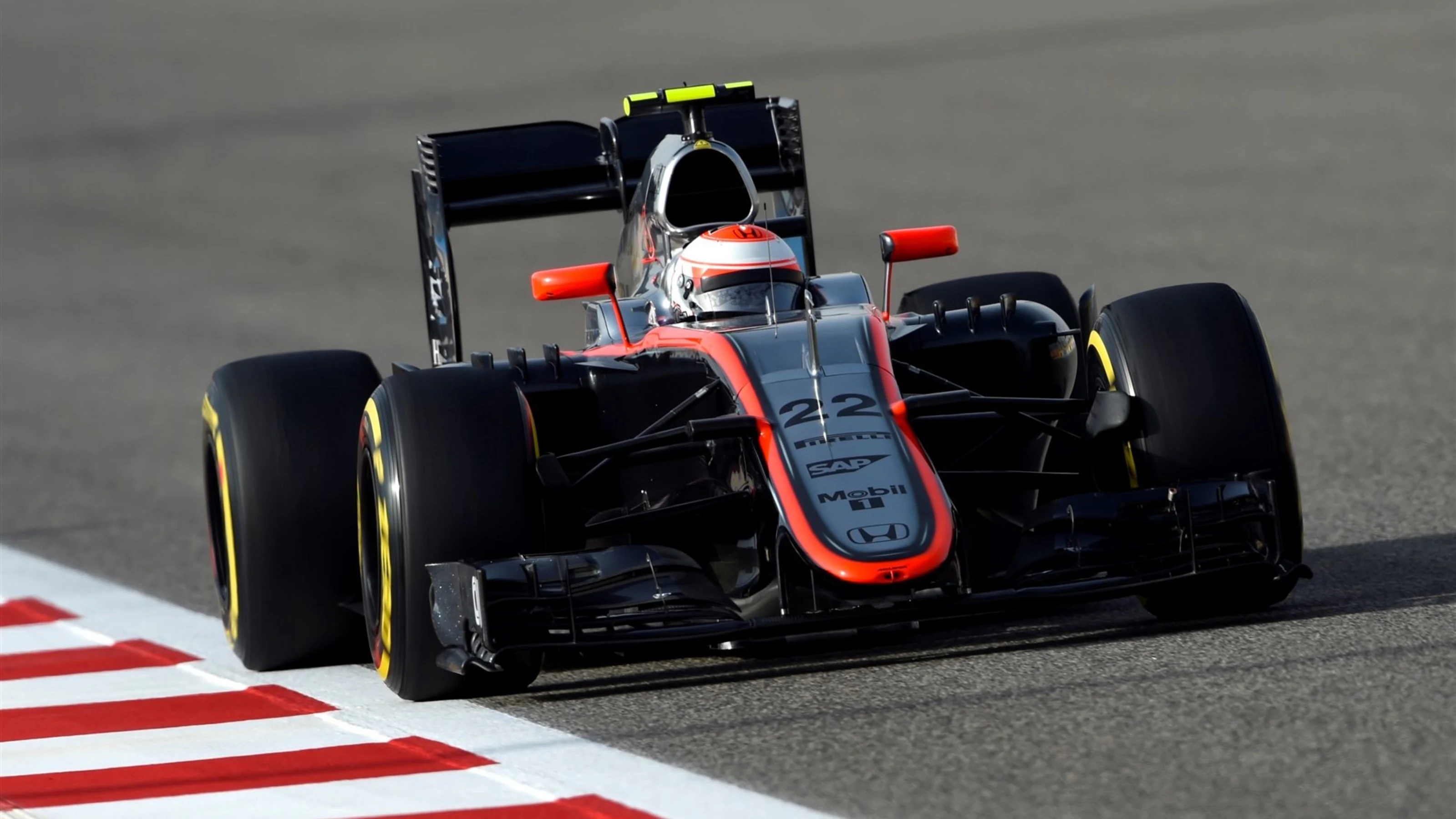 Jenson Button (GBR) McLaren MP4-30 at Formula One World Championship, Rd4, Bahrain Grand Prix