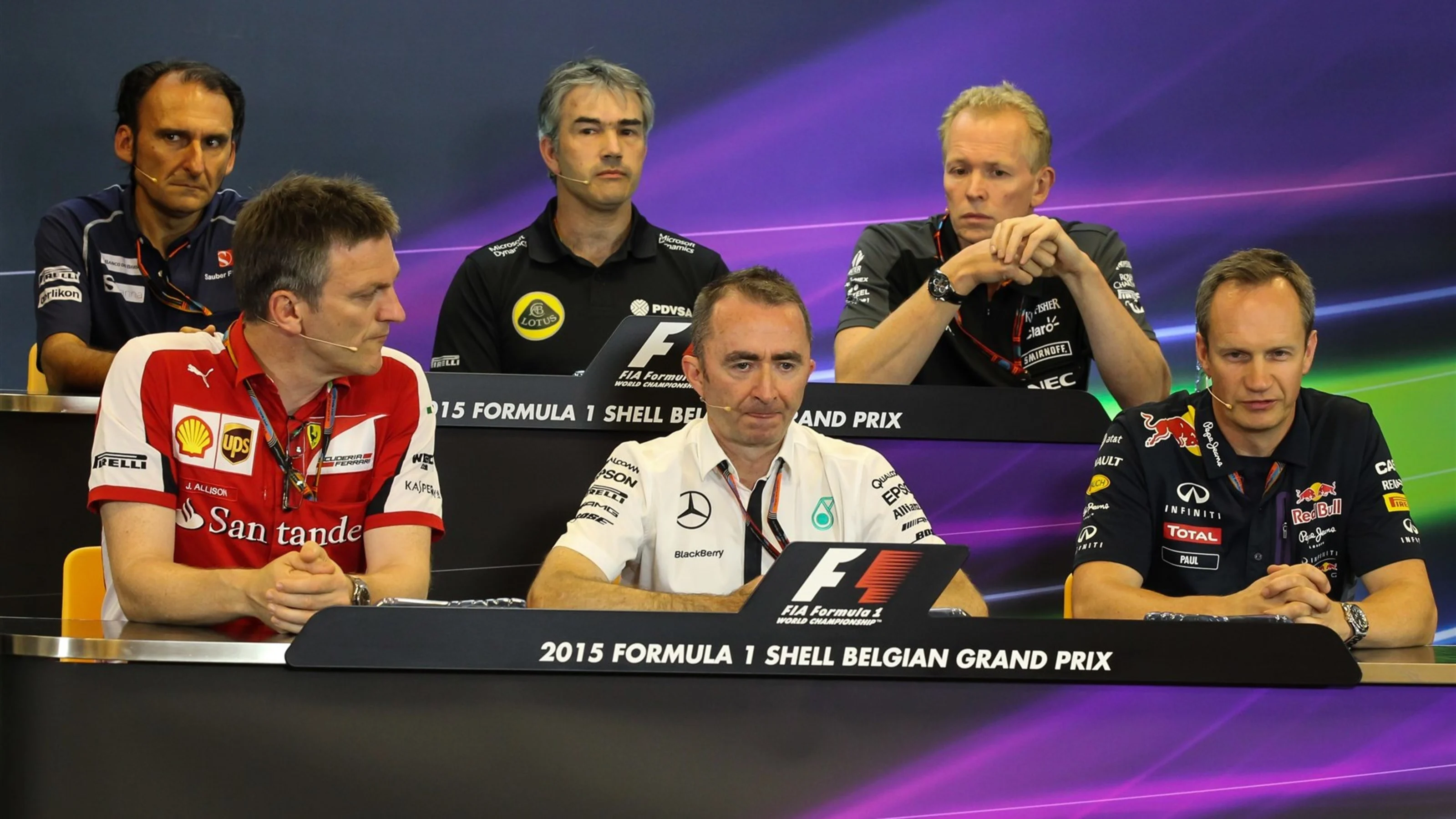 (L to R): Giampaolo Dall'ara, Sauber Head of Track Engineering, Nick Chester (GBR) Lotus Technical