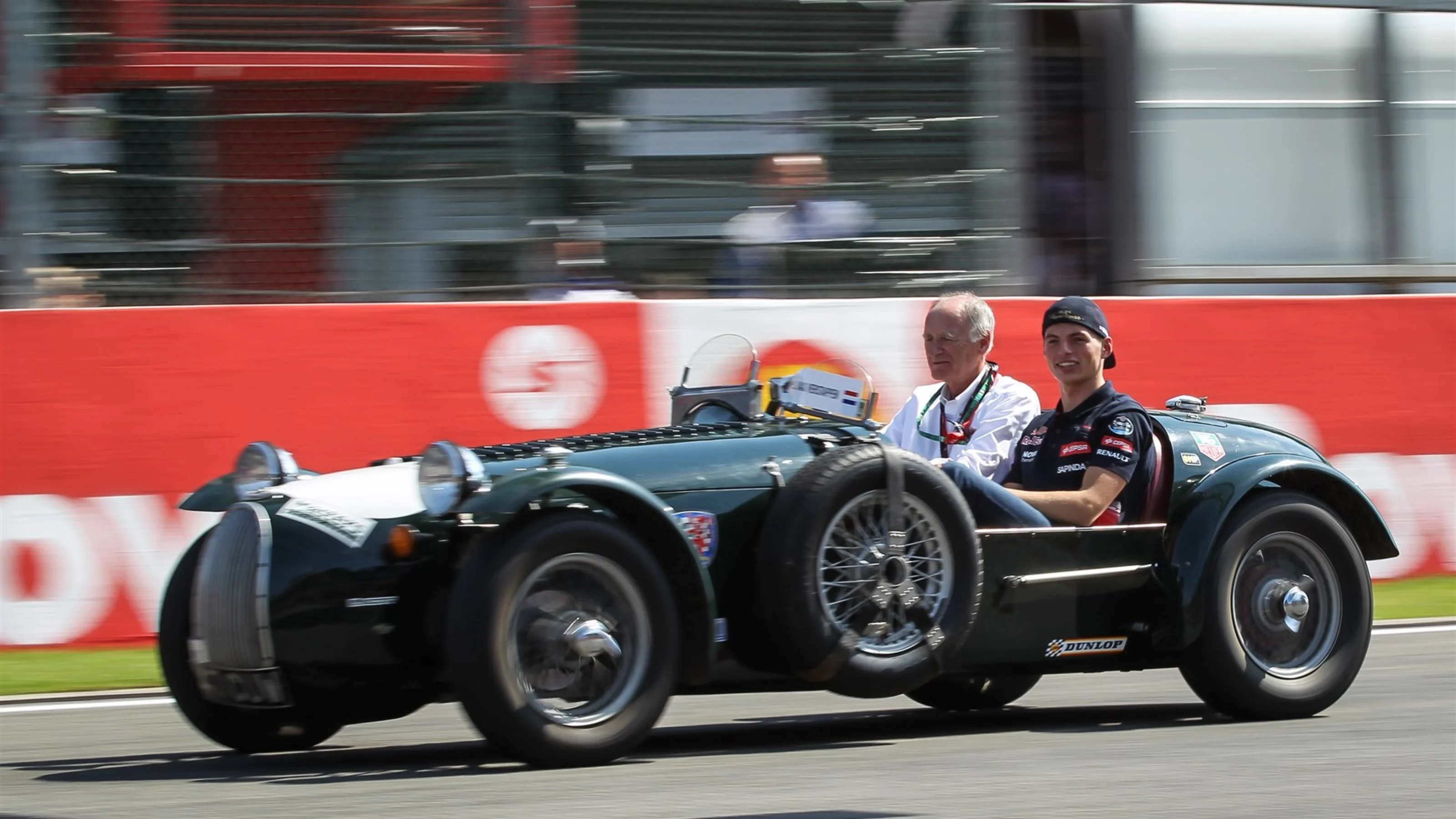 Max Verstappen (NDL) Scuderia Toro Rosso at the drivers parade at Formula One World Championship,