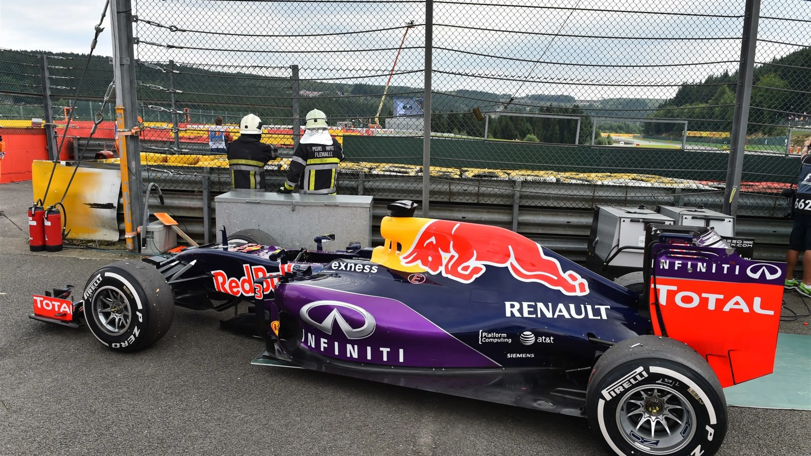 The car of race retiree Daniel Ricciardo (AUS) Red Bull Racing RB11 at Formula One World
