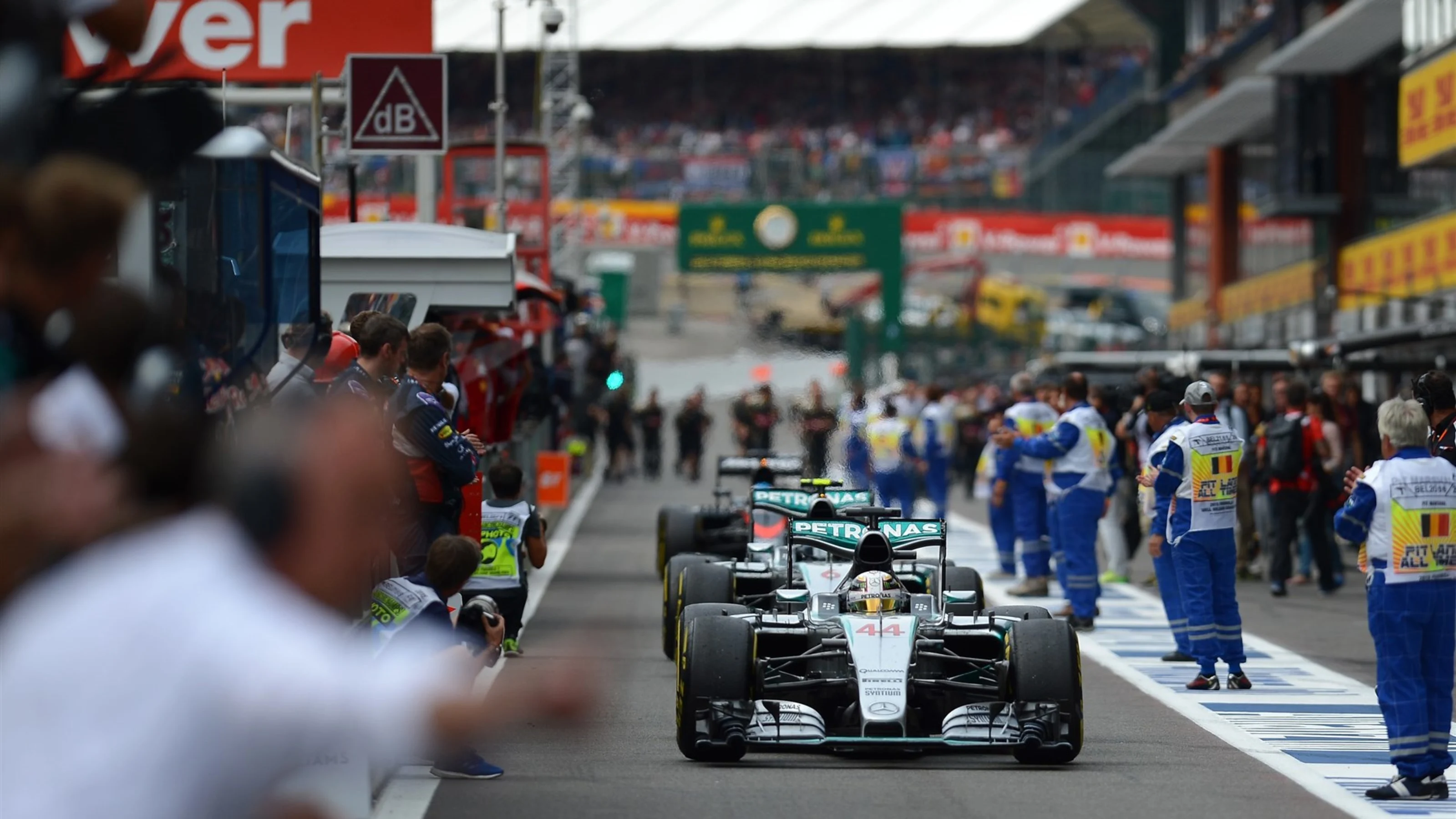 Lewis Hamilton (GBR) Mercedes AMG F1 W06 in parc ferme at Formula One World Championship, Rd11,