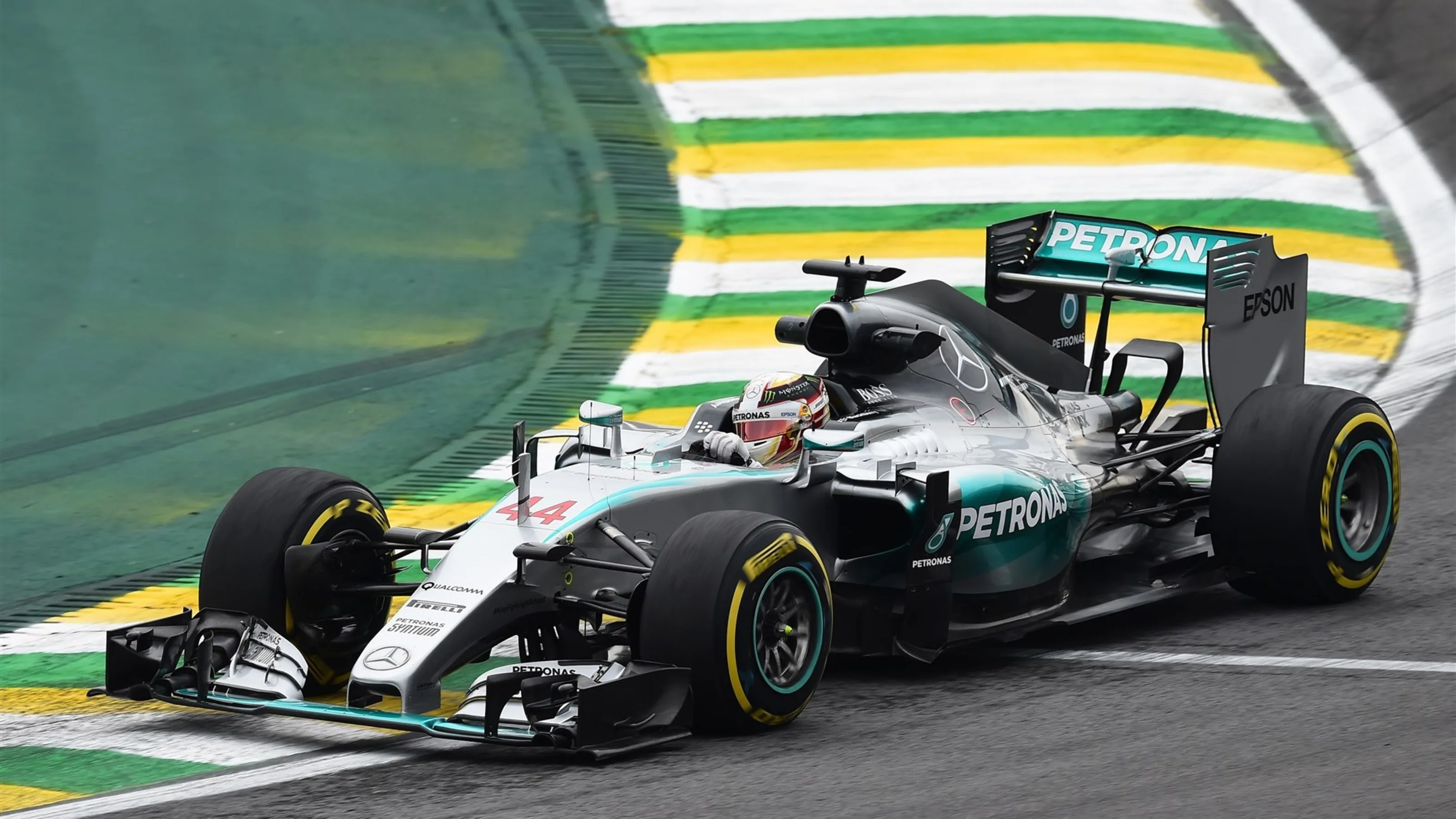 Lewis Hamilton (GBR) Mercedes AMG F1 W06 at Formula One World Championship, Rd18, Brazilian Grand