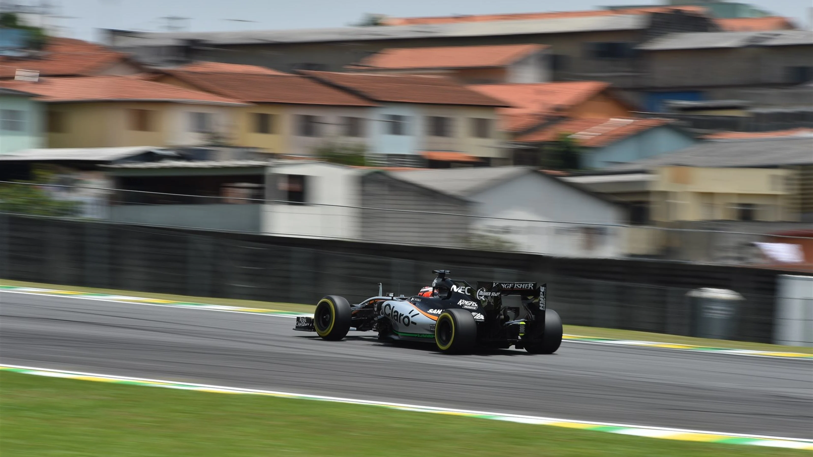 Nico Hulkenberg (GER) Force India VJM08 at Formula One World Championship, Rd18, Brazilian Grand