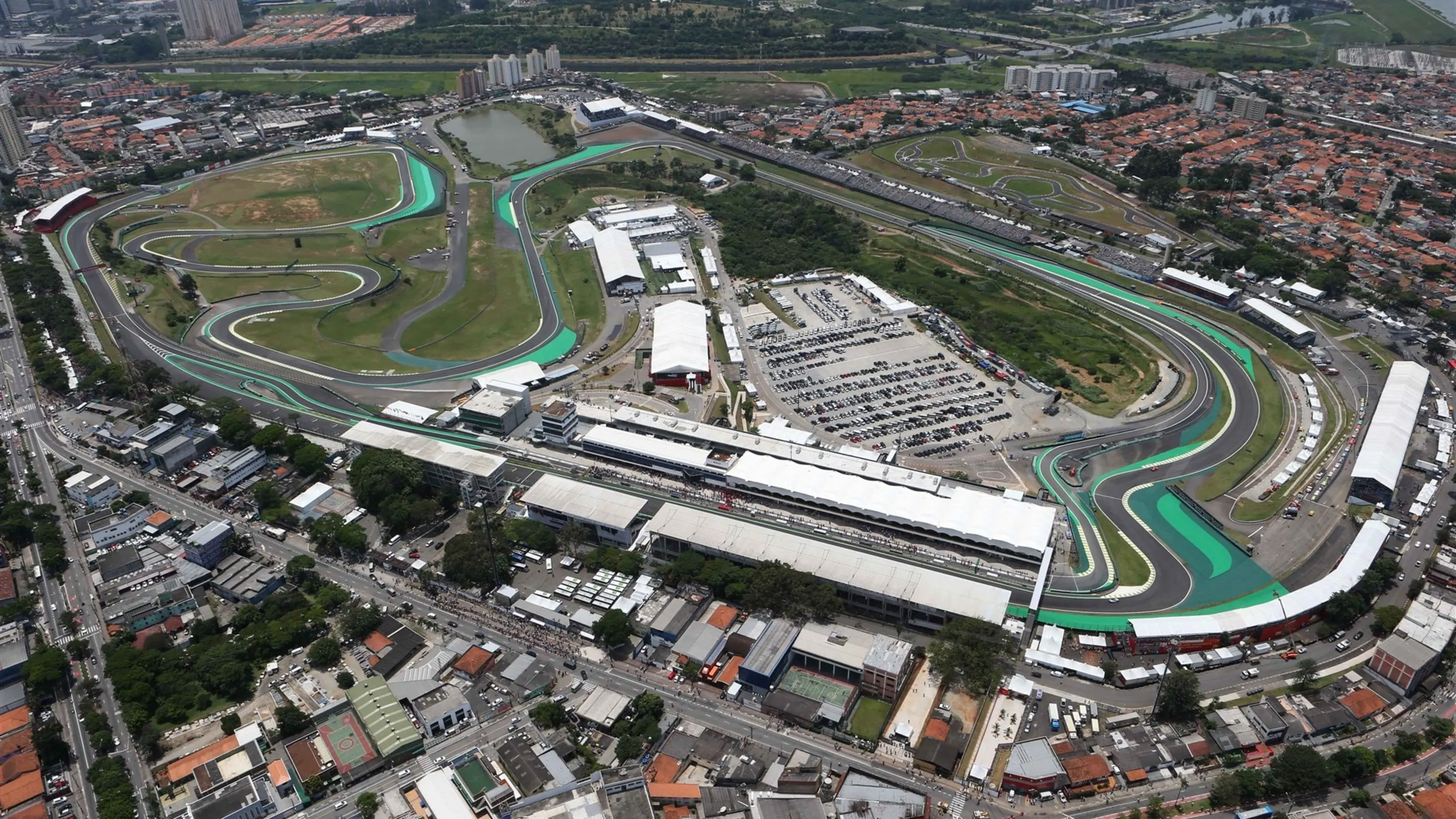 Aerial view at Formula One World Championship, Rd18, Brazilian Grand Prix, Qualifying, Interlagos,