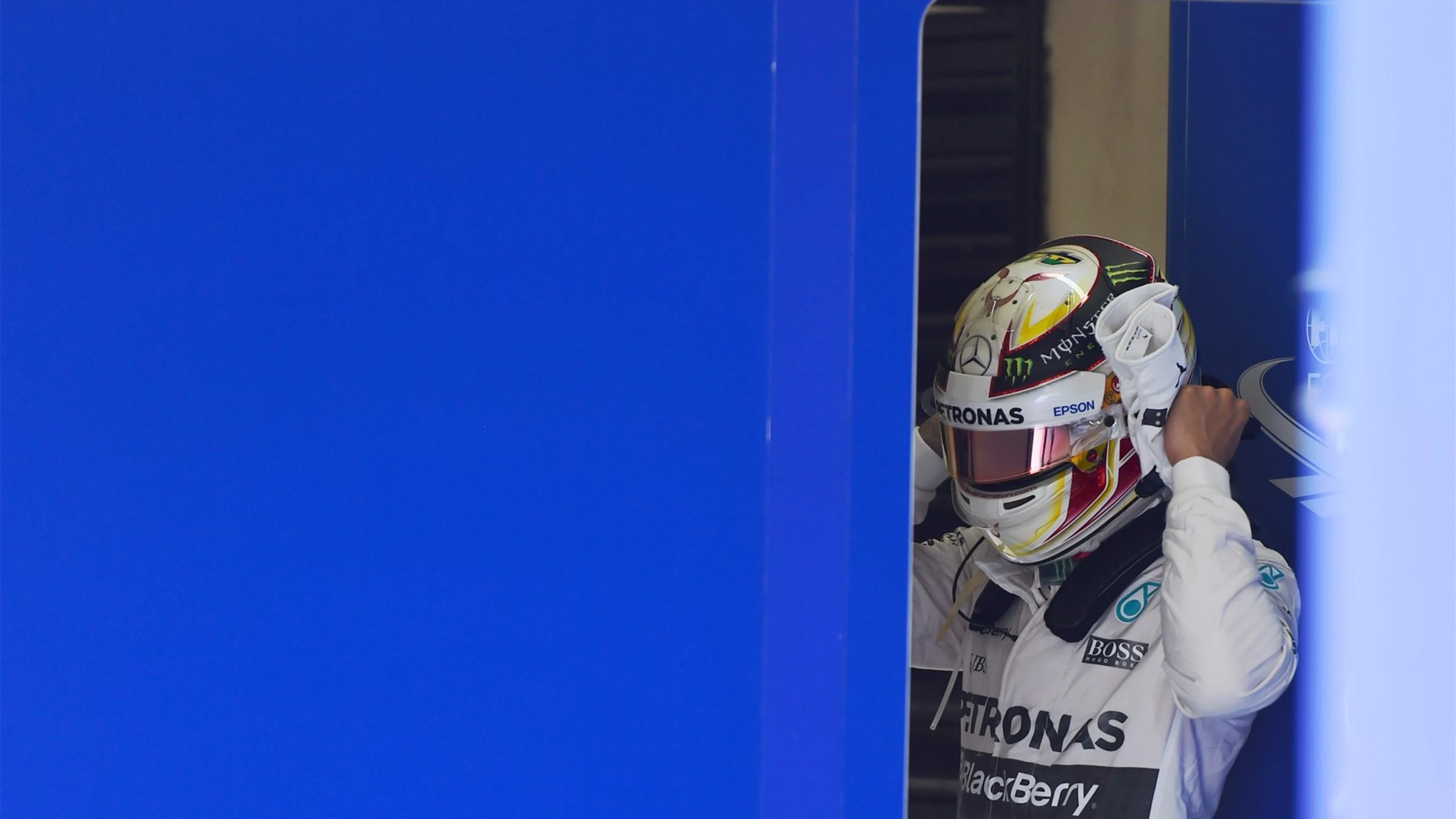 Lewis Hamilton (GBR) Mercedes AMG F1 in parc ferme at Formula One World Championship, Rd18,