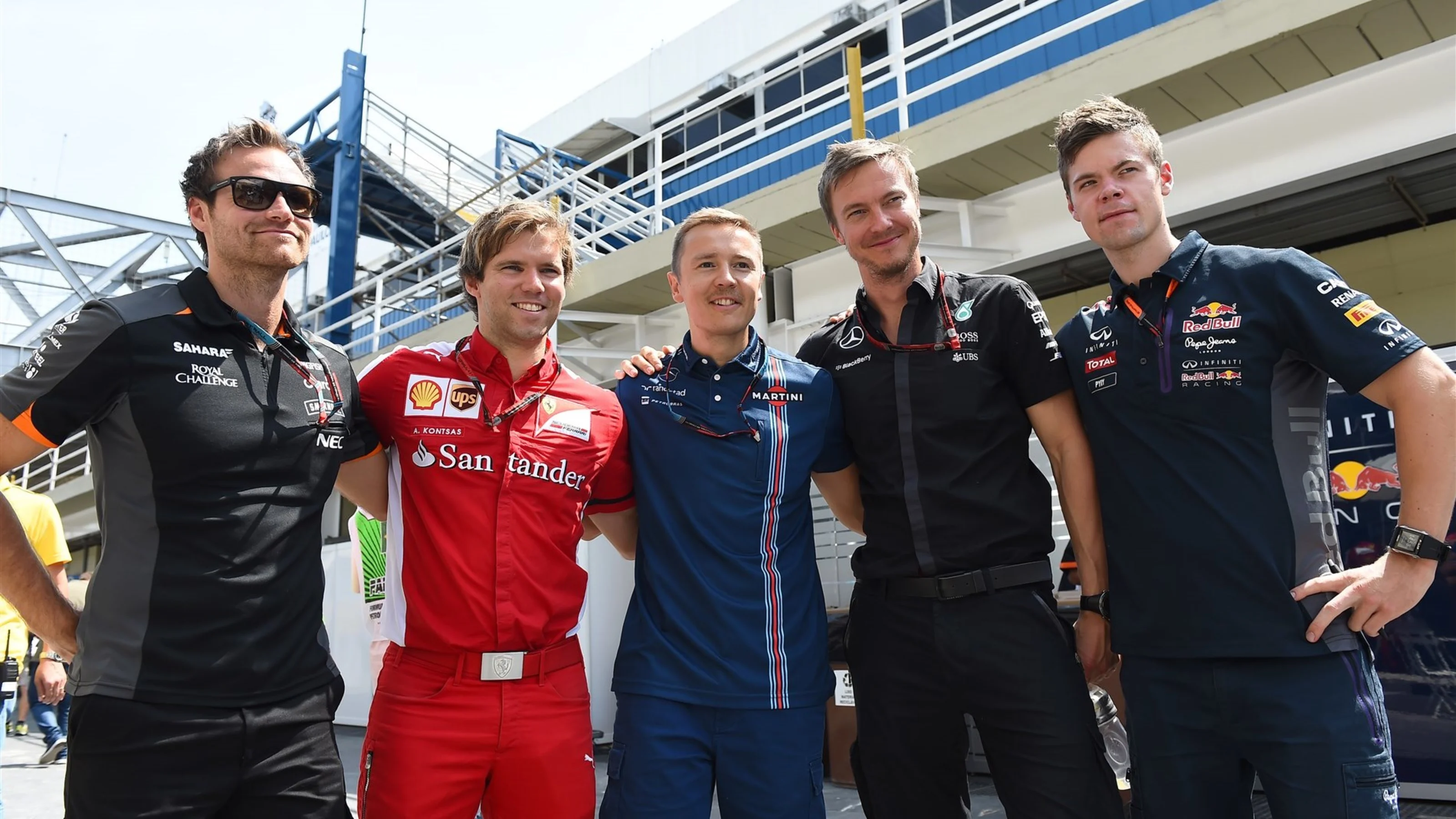 Driver trainers at Formula One World Championship, Rd18, Brazilian Grand Prix, Qualifying,