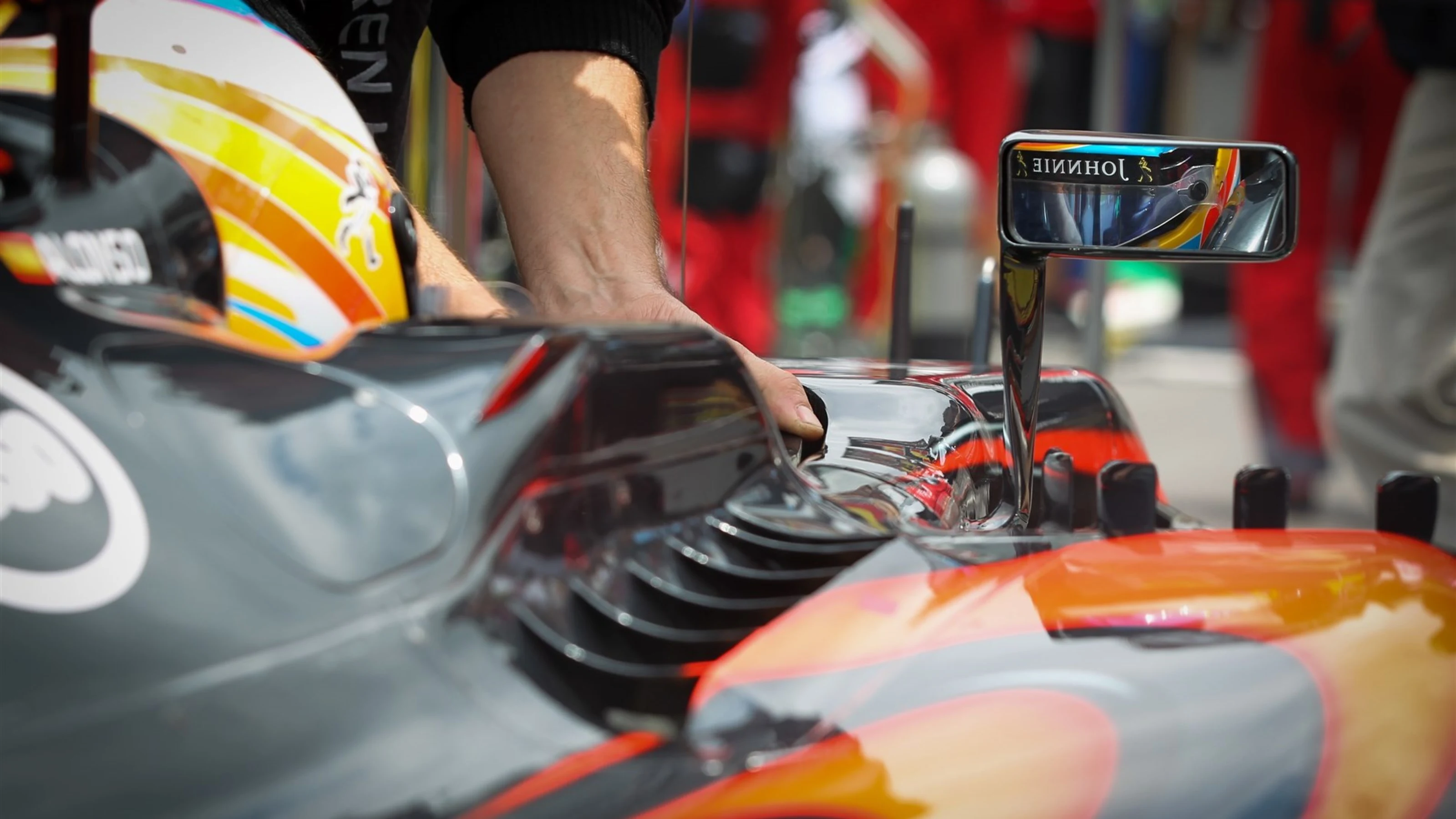 Fernando Alonso (ESP) McLaren MP4-30 on the grid at Formula One World Championship, Rd18, Brazilian