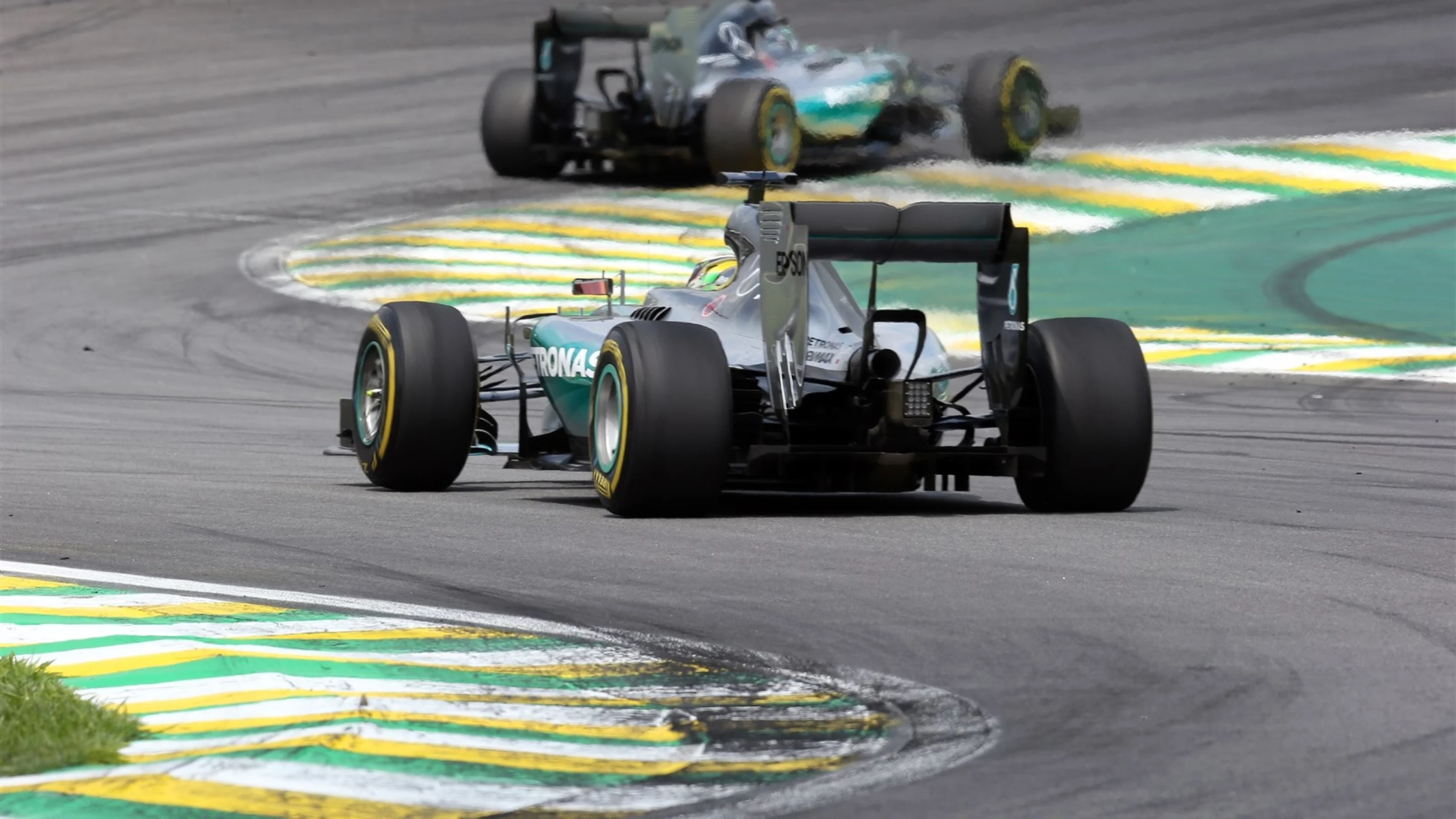 Lewis Hamilton (GBR) Mercedes AMG F1 W06 at Formula One World Championship, Rd18, Brazilian Grand