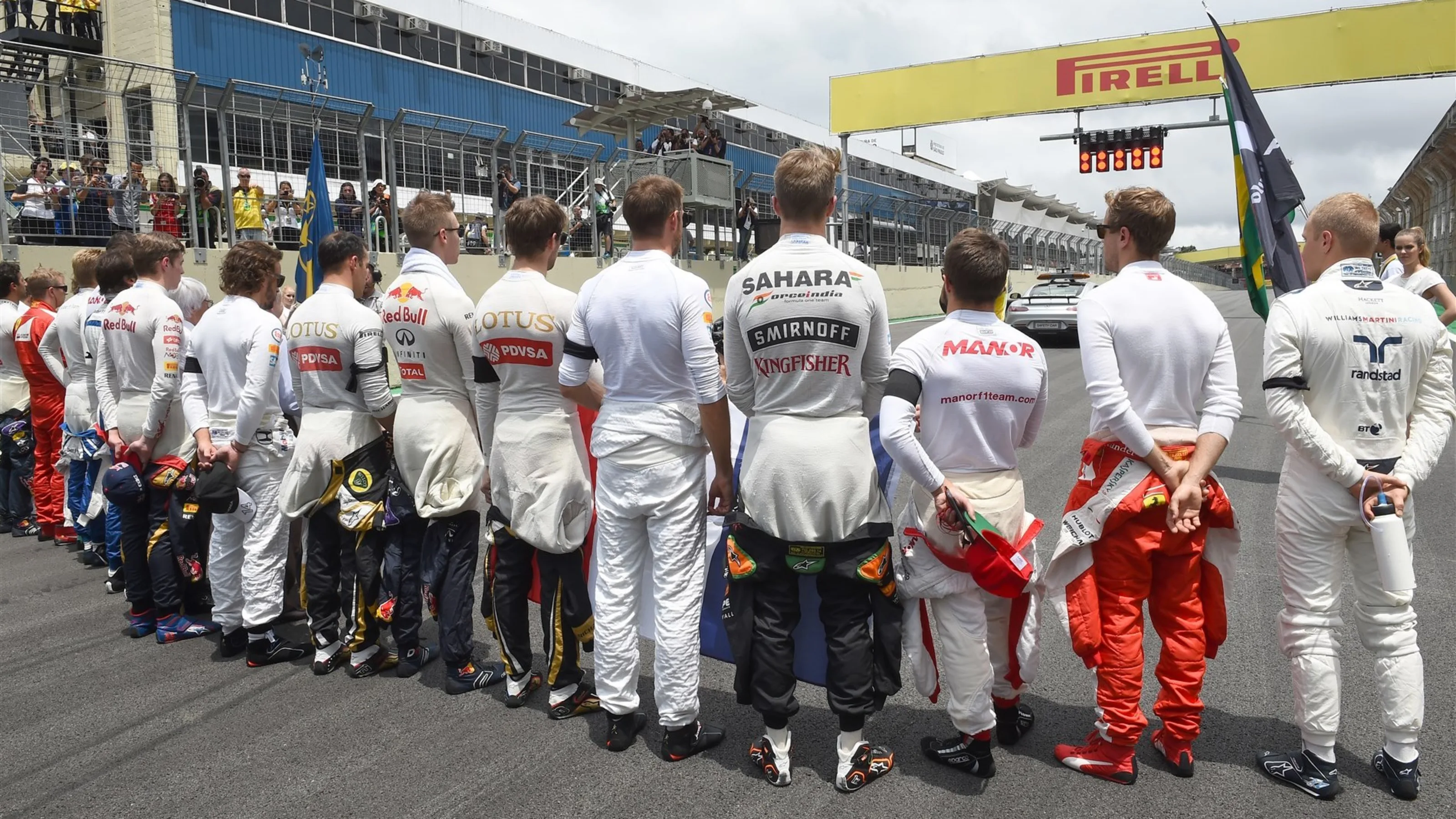 Driver group on the grid at Formula One World Championship, Rd18, Brazilian Grand Prix, Race,