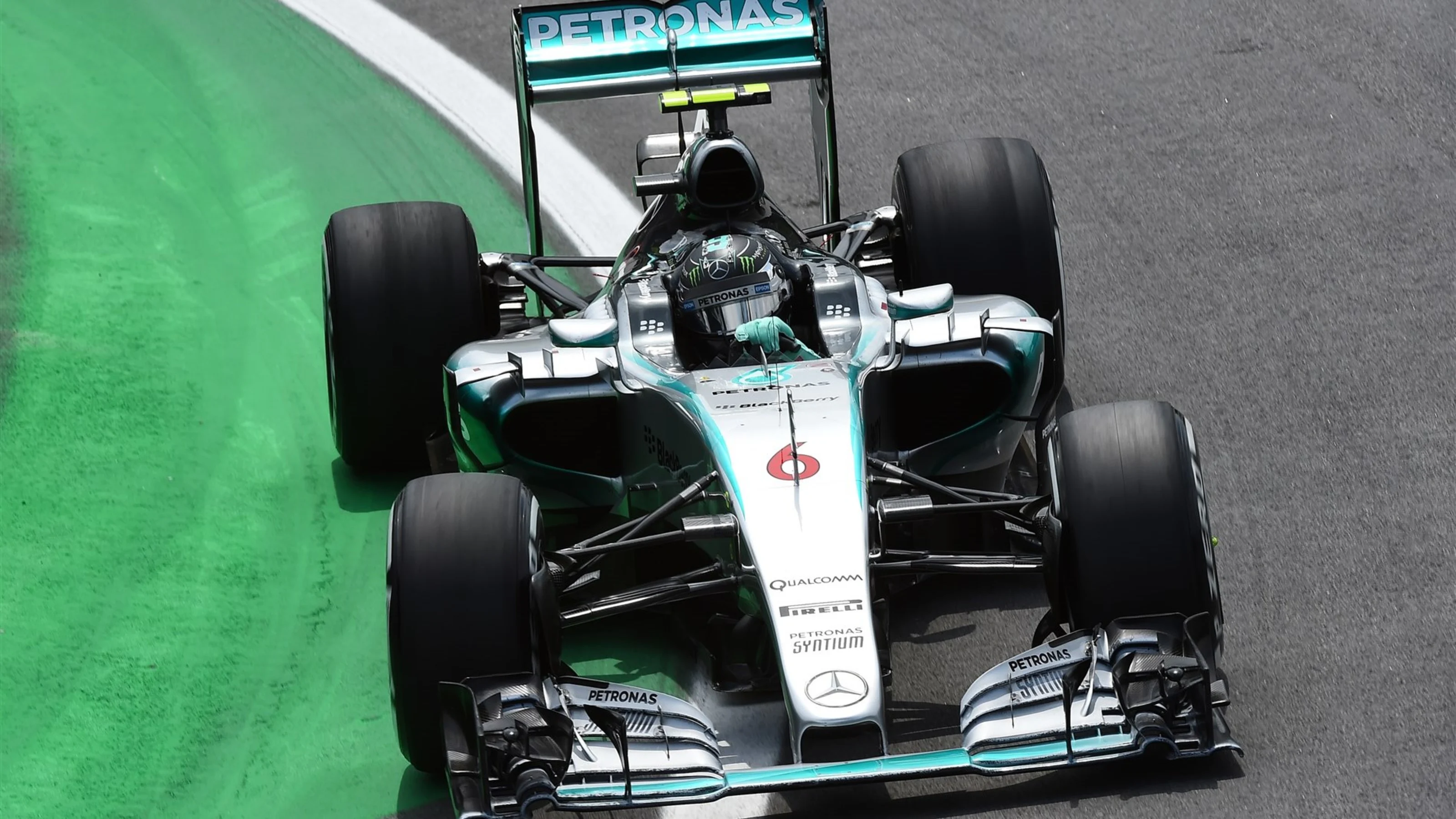 Nico Rosberg (GER) Mercedes AMG F1 W06 at Formula One World Championship, Rd18, Brazilian Grand
