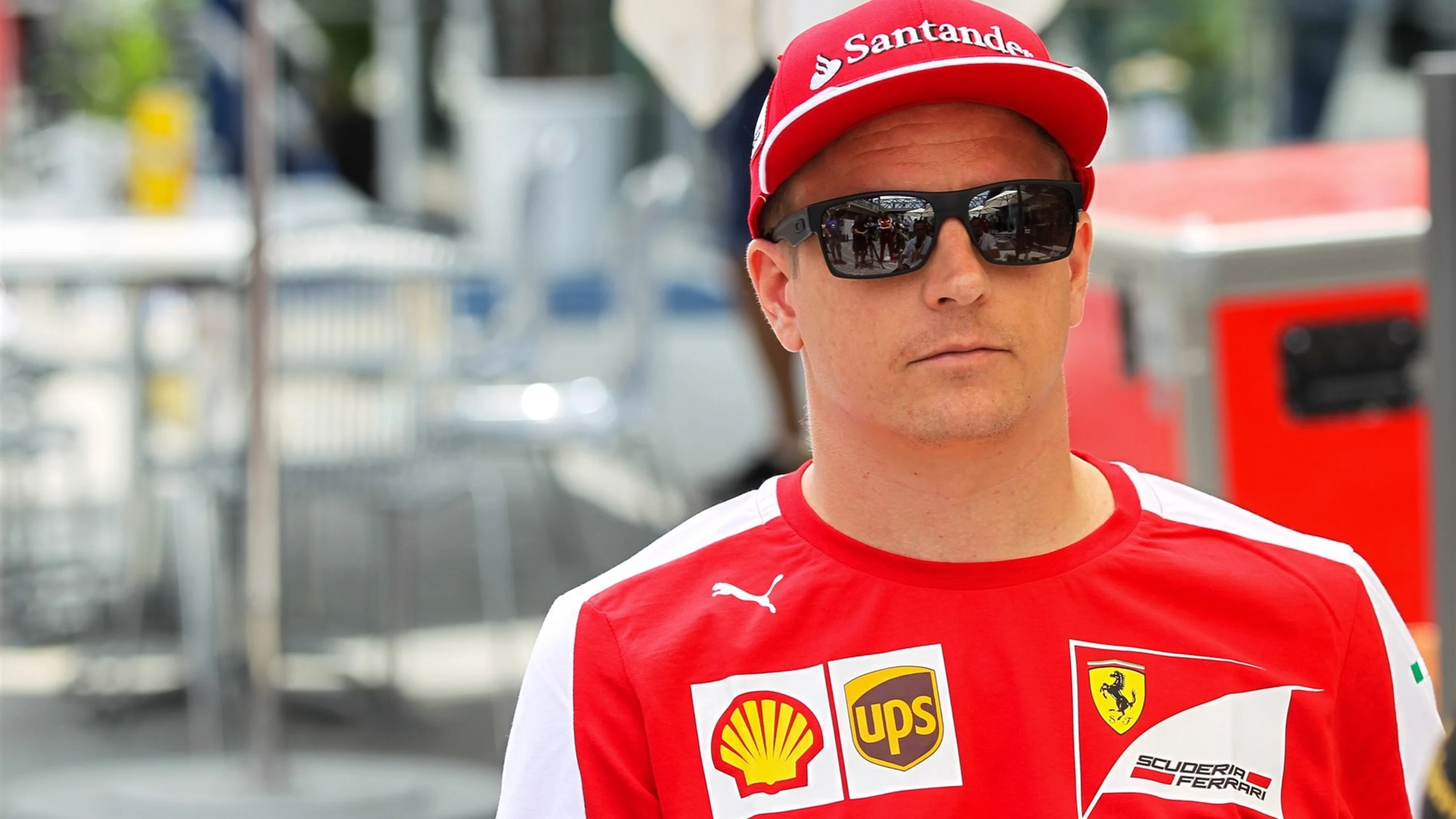 Kimi Raikkonen (FIN) Ferrari at Formula One World Championship, Rd18, Brazilian Grand Prix,