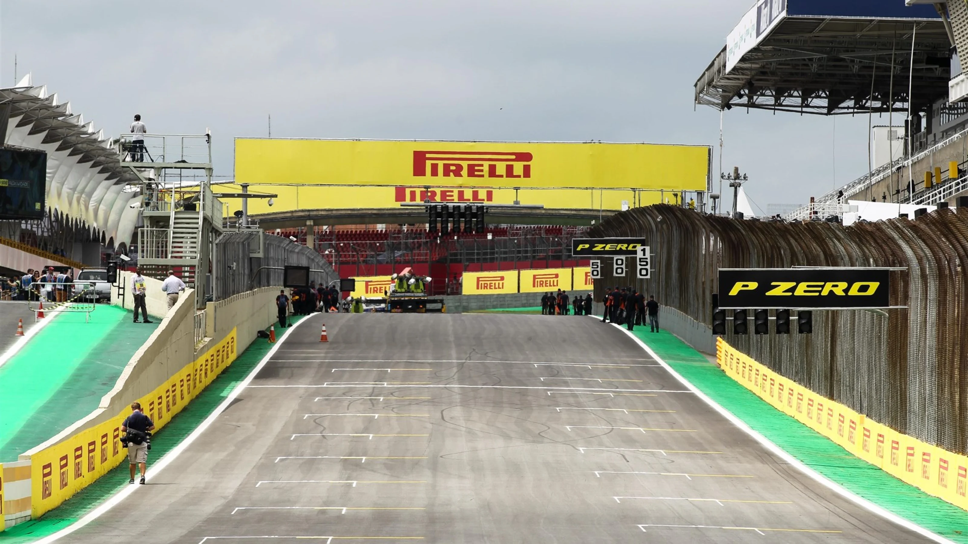 Track view at Formula One World Championship, Rd18, Brazilian Grand Prix, Preparations, Interlagos,