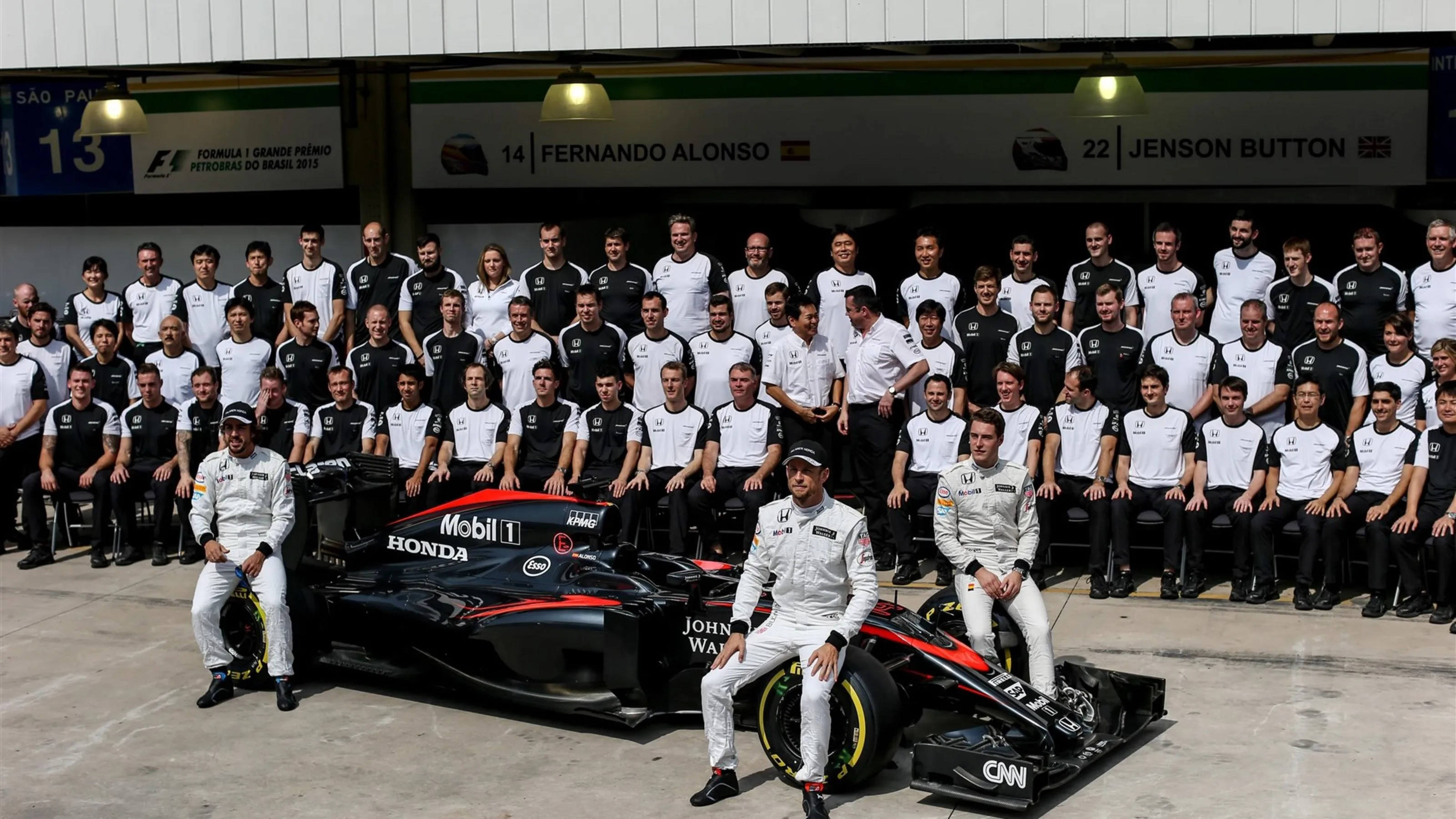 Fernando Alonso (ESP) McLaren, Jenson Button (GBR) McLaren and Stoffel Vandoorne (BEL) McLaren at