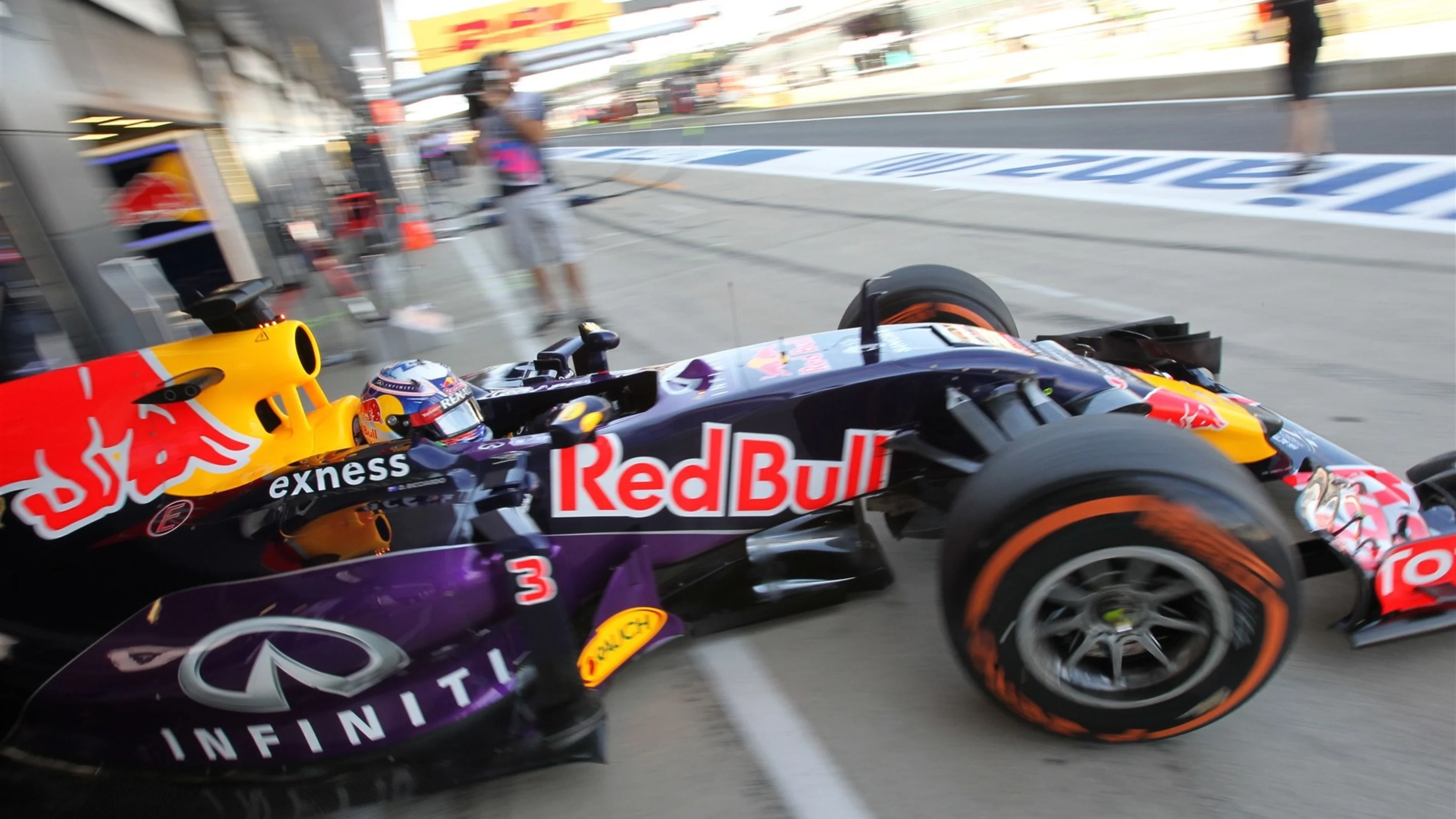 Daniel Ricciardo (AUS) Red Bull Racing RB11 at Formula One World Championship, Rd9, British Grand