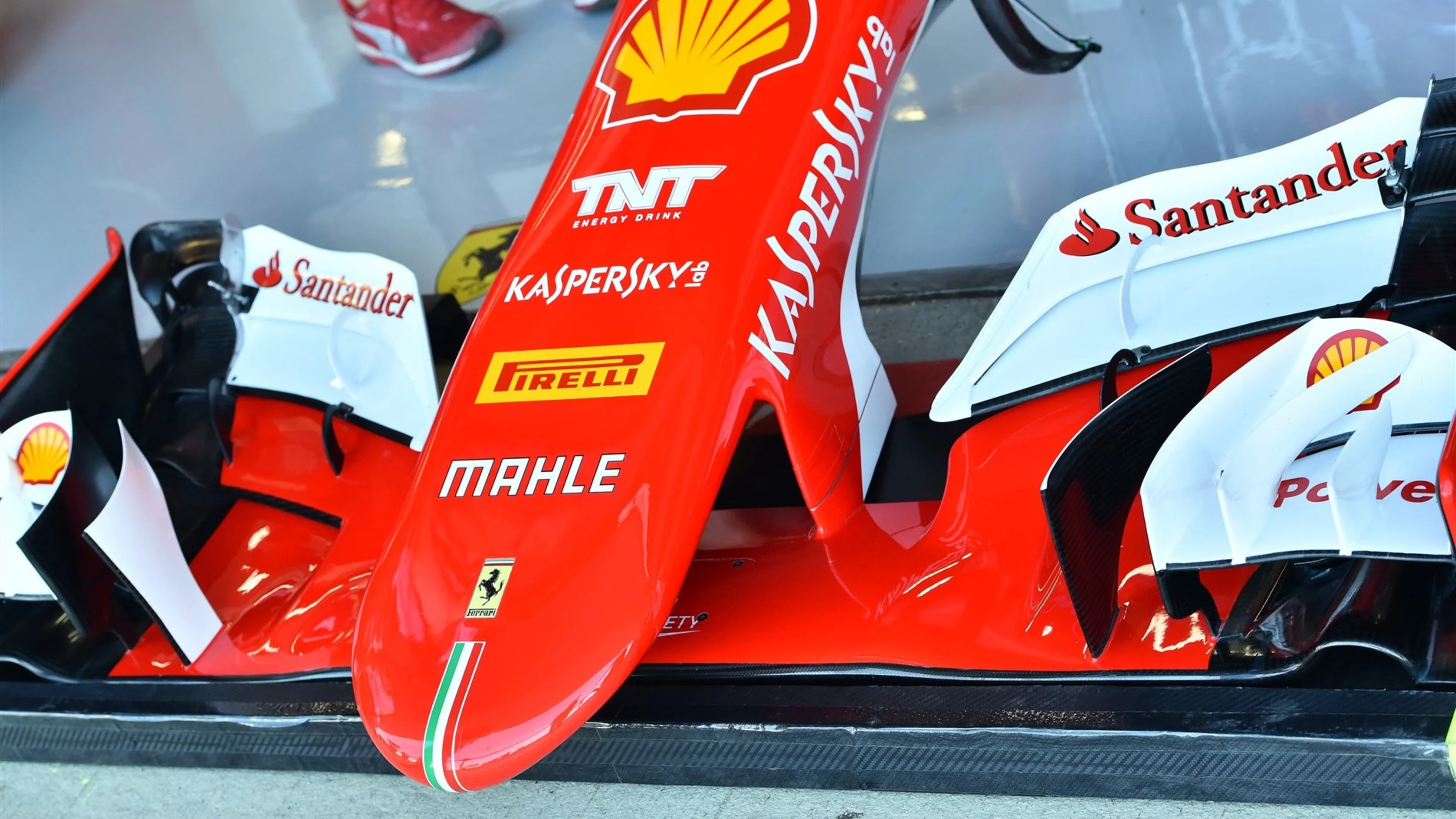 Ferrari SF15-T nose and front wing detail at Formula One World Championship, Rd9, British Grand