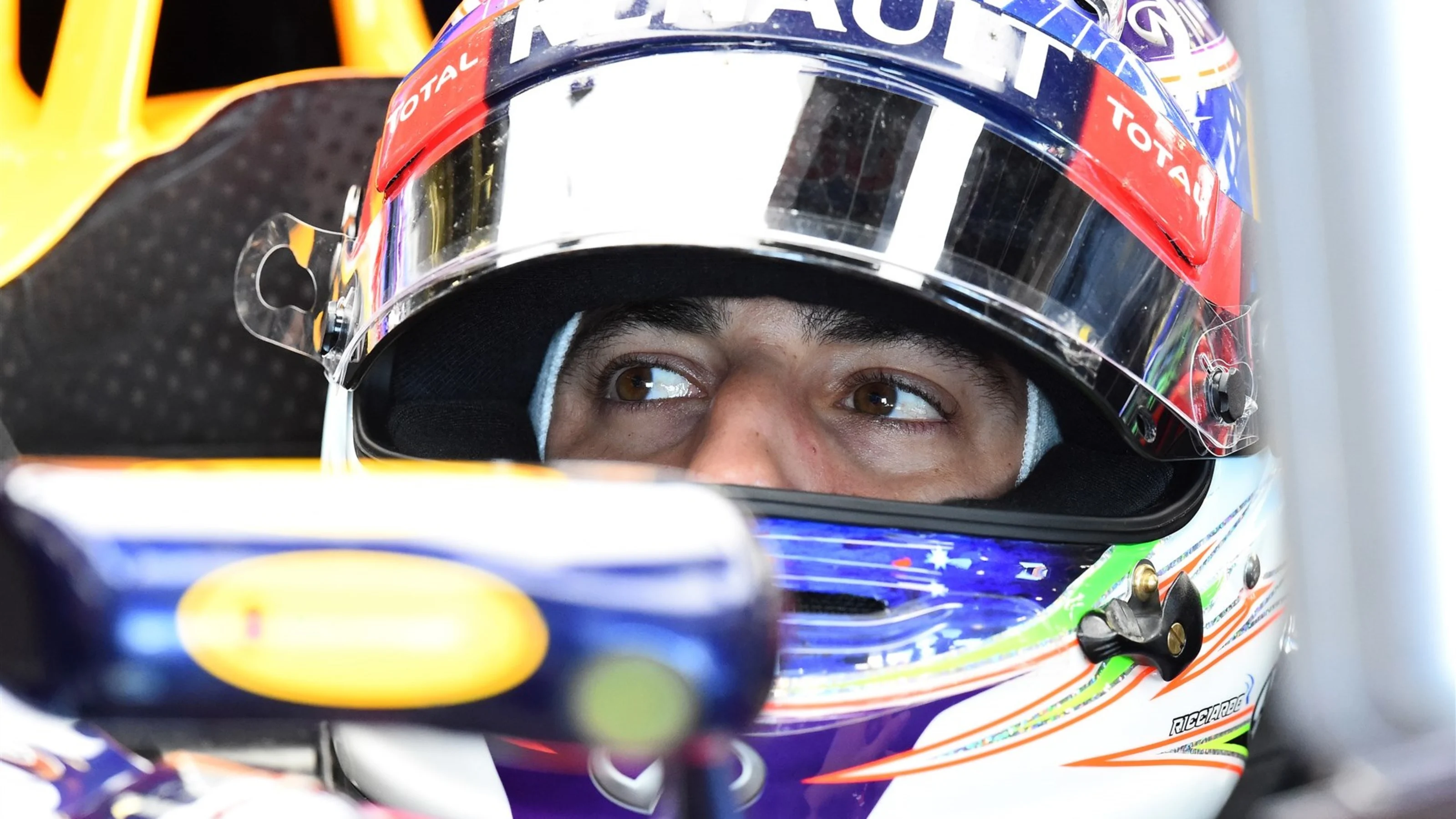Daniel Ricciardo (AUS) Red Bull Racing RB11 2at Formula One World Championship, Rd9, British Grand
