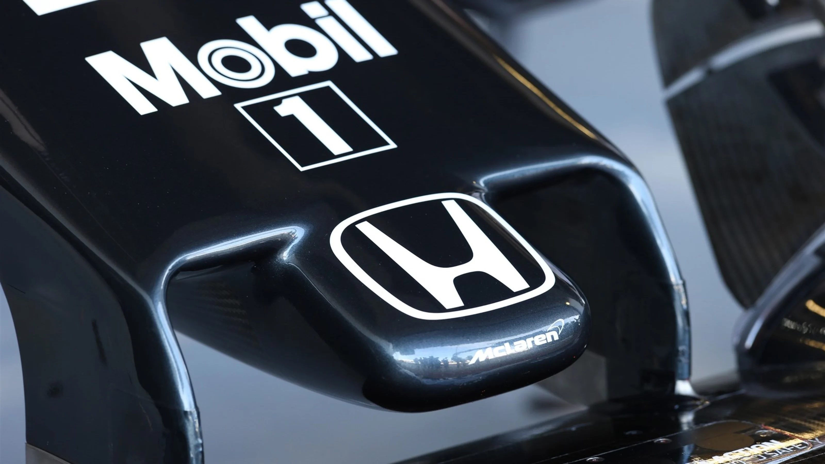 McLaren MP4-30 nose detail at Formula One World Championship, Rd9, British Grand Prix, Practice,