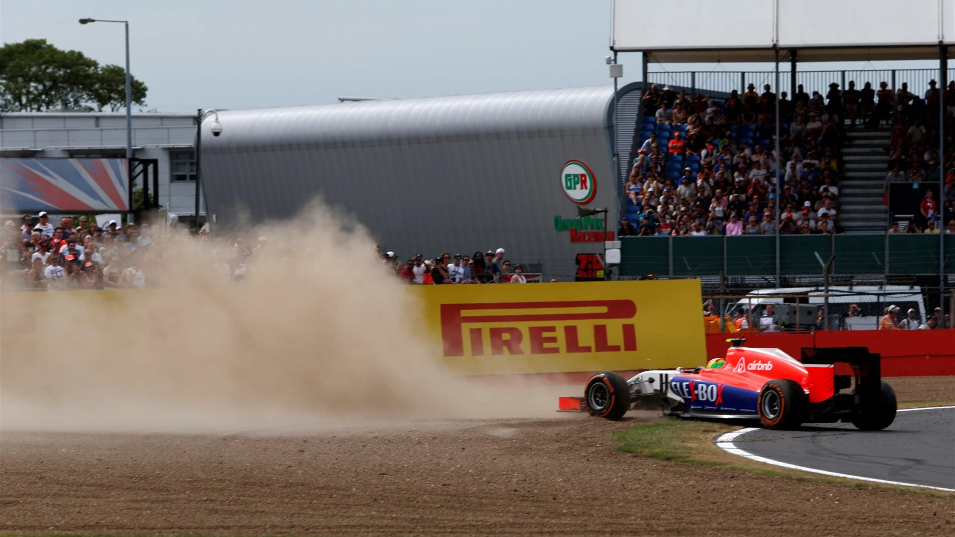 Roberto Merhi (ESP) Manor GP span into the gravel and bought out the red flag towards the end of