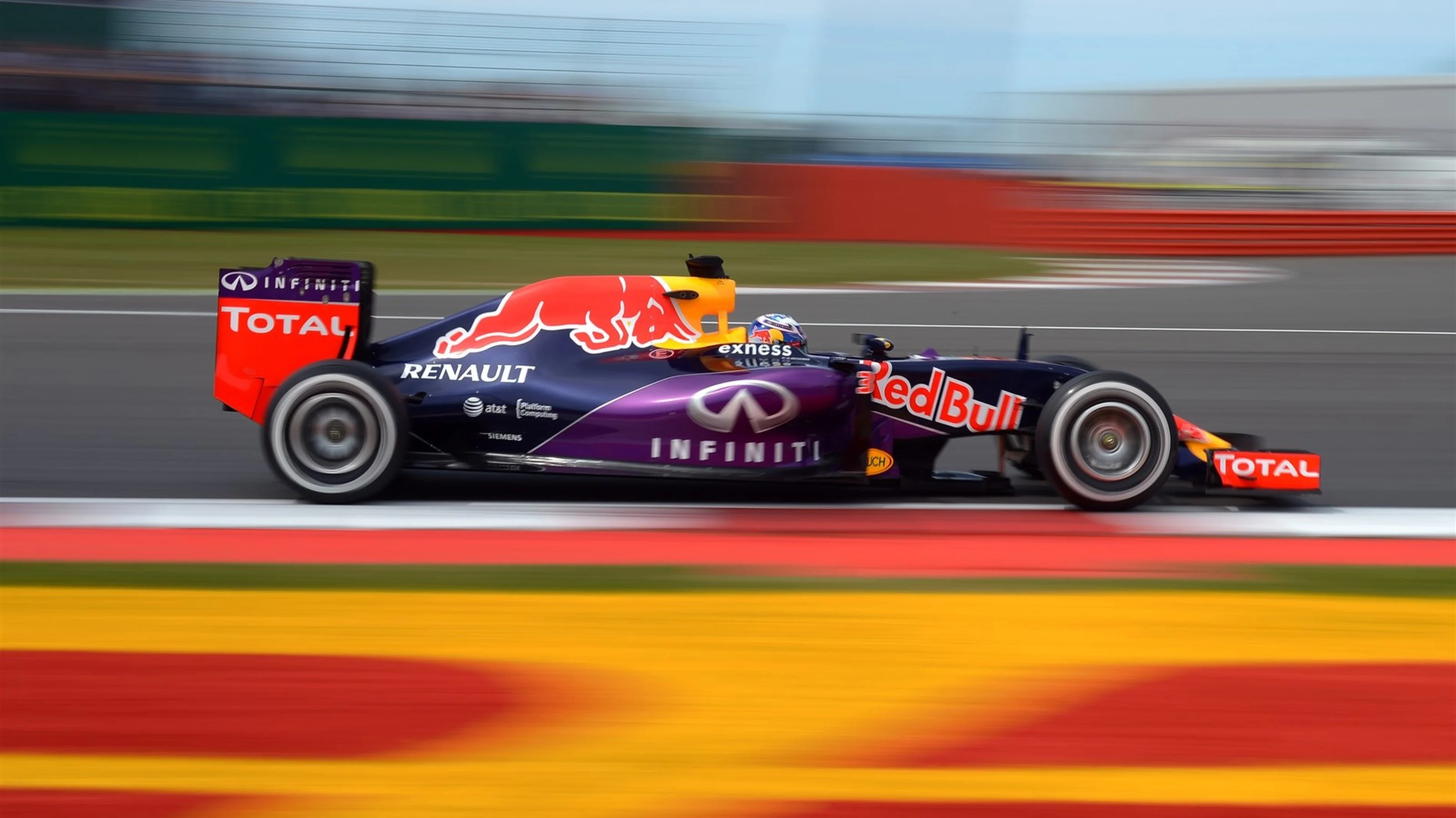 Daniel Ricciardo (AUS) Red Bull Racing RB11 at Formula One World Championship, Rd9, British Grand