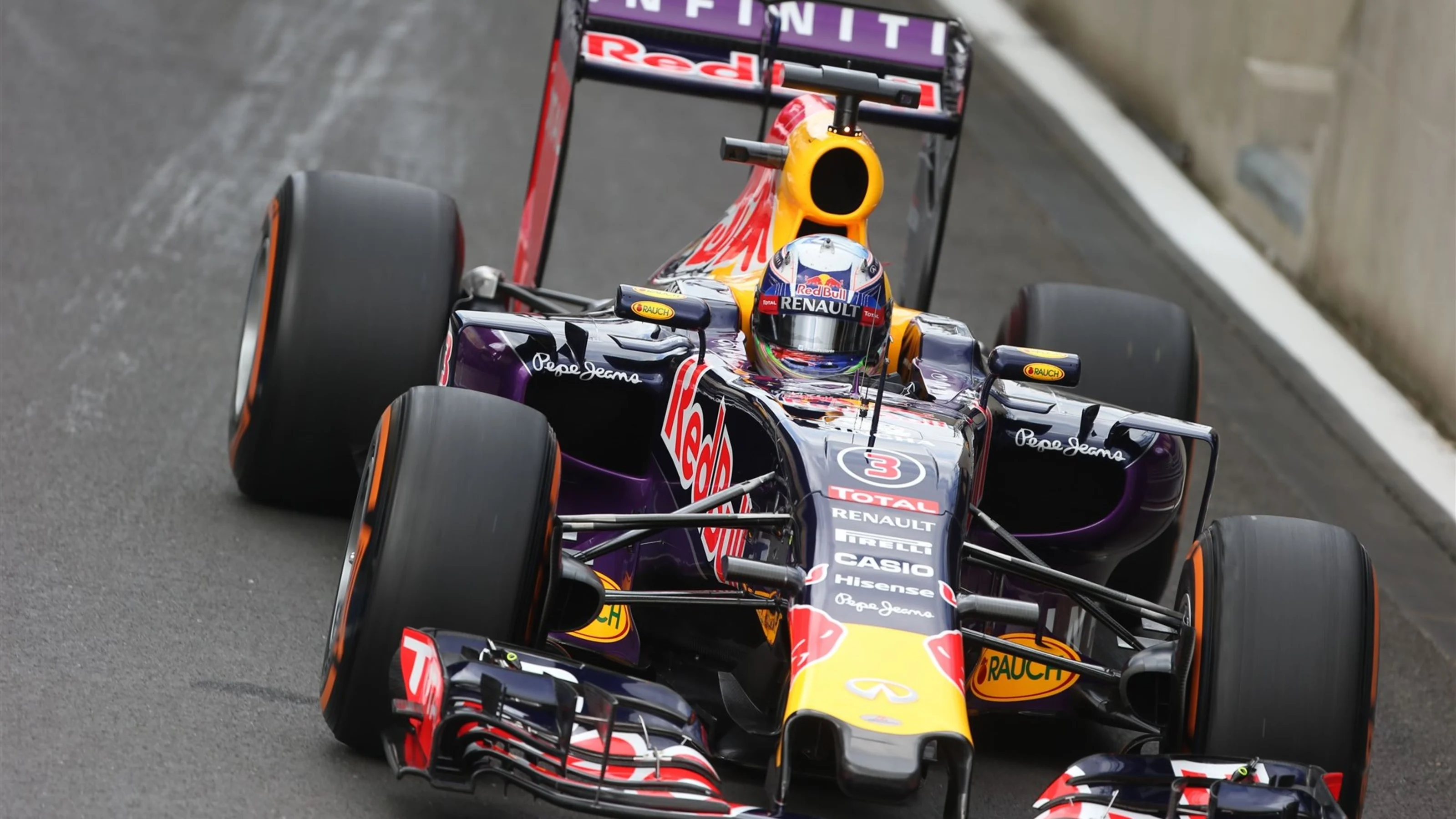 Daniel Ricciardo (AUS) Red Bull Racing RB11 at Formula One World Championship, Rd9, British Grand