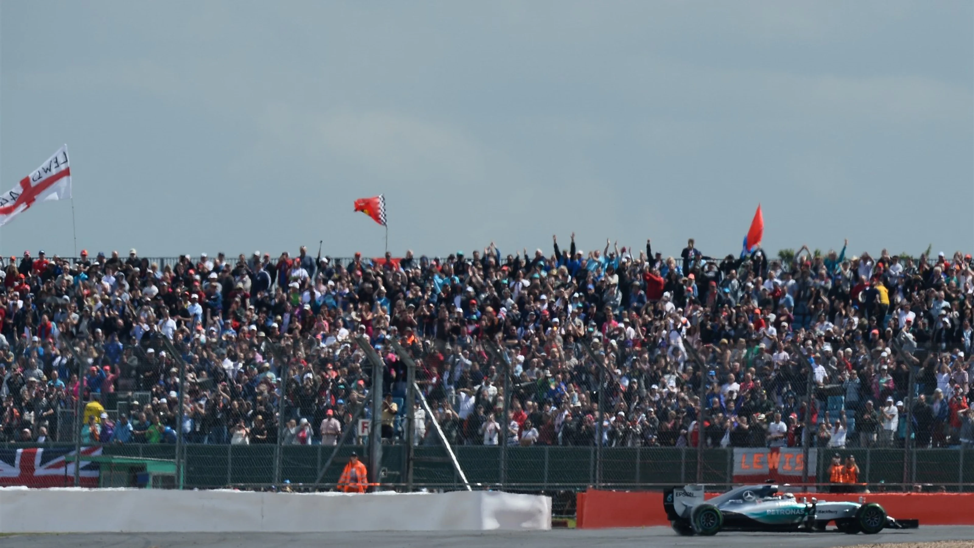 Race winner Lewis Hamilton (GBR) Mercedes AMG F1 celebrates in front of the fans at Formula One