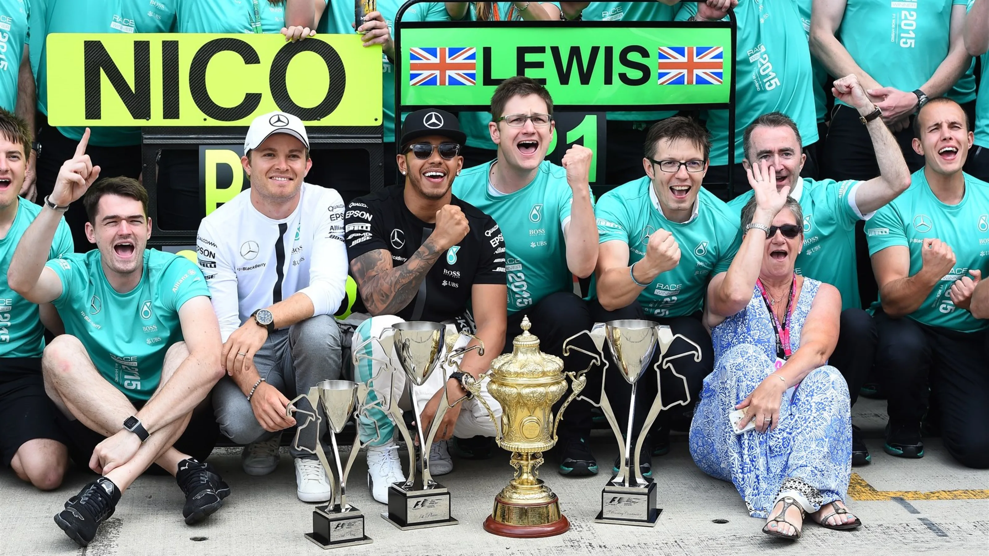 Race winner Lewis Hamilton (GBR) Mercedes AMG F1 celebrates with his Mother Carmen Lockhart (GBR),