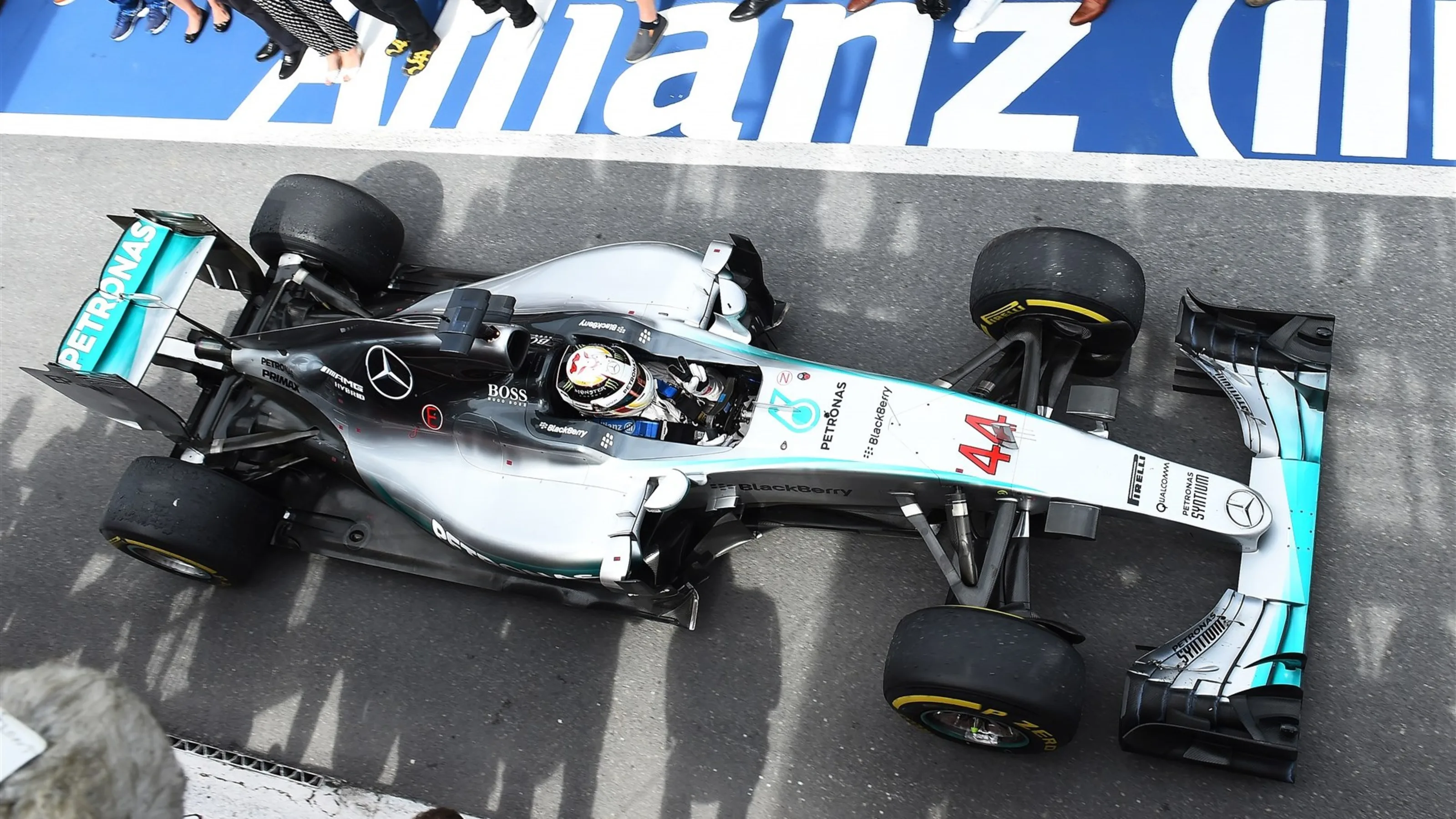 Race winner Lewis Hamilton (GBR) Mercedes AMG F1 W06 in parc ferme at Formula One World
