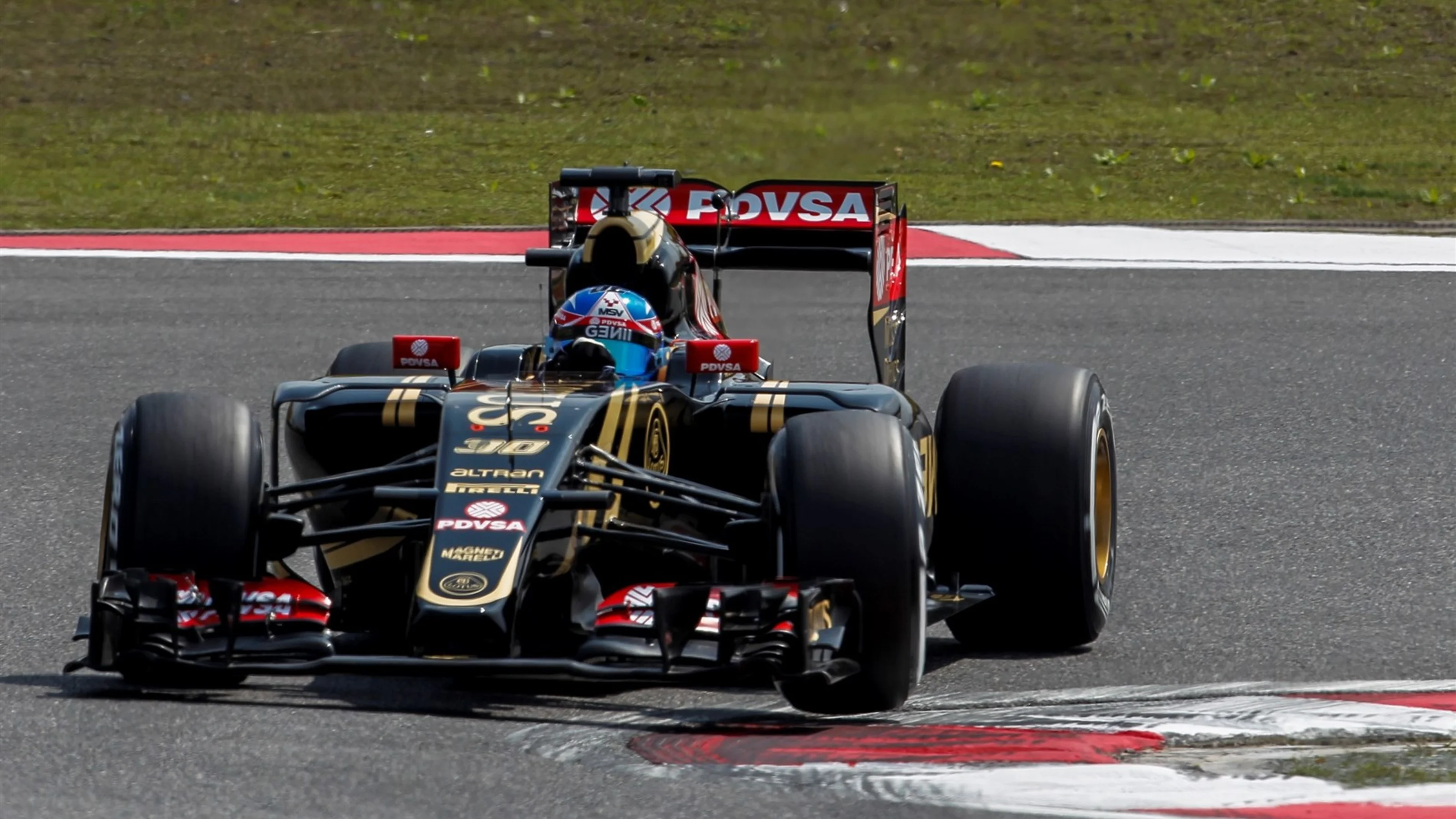 Jolyon Palmer (GBR) Lotus E23 Hybrid at Formula One World Championship, Rd3, Chinese Grand Prix,