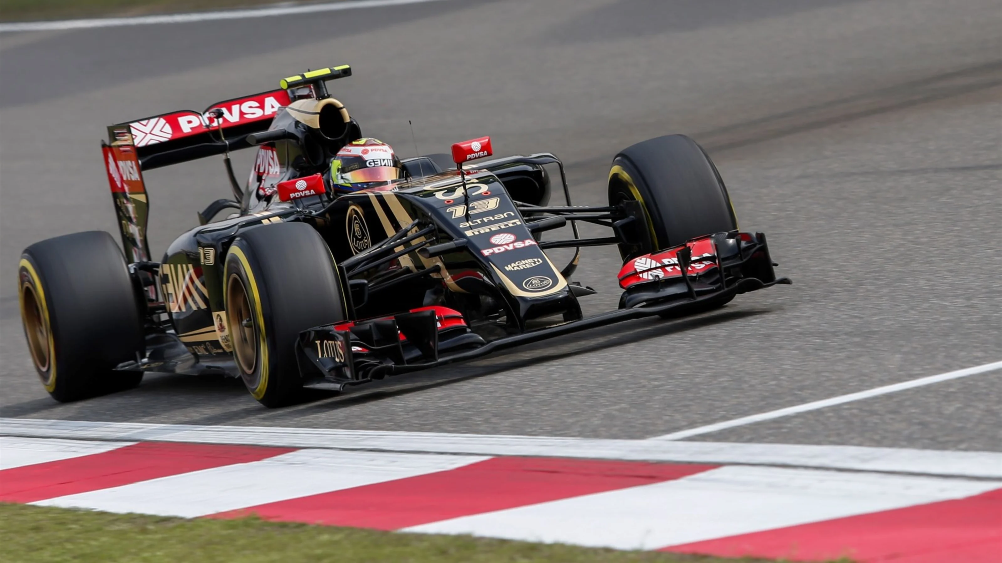 Pastor Maldonado (VEN) Lotus E23 Hybrid at Formula One World Championship, Rd3, Chinese Grand Prix,