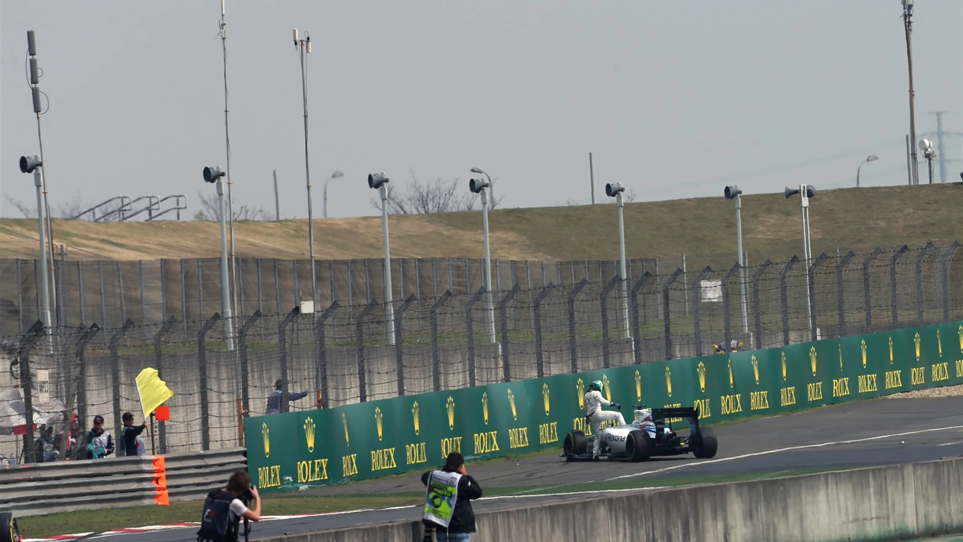 Felipe Massa (BRA) Williams FW37 stops on track after spinning in Free Practice Two at Formula One