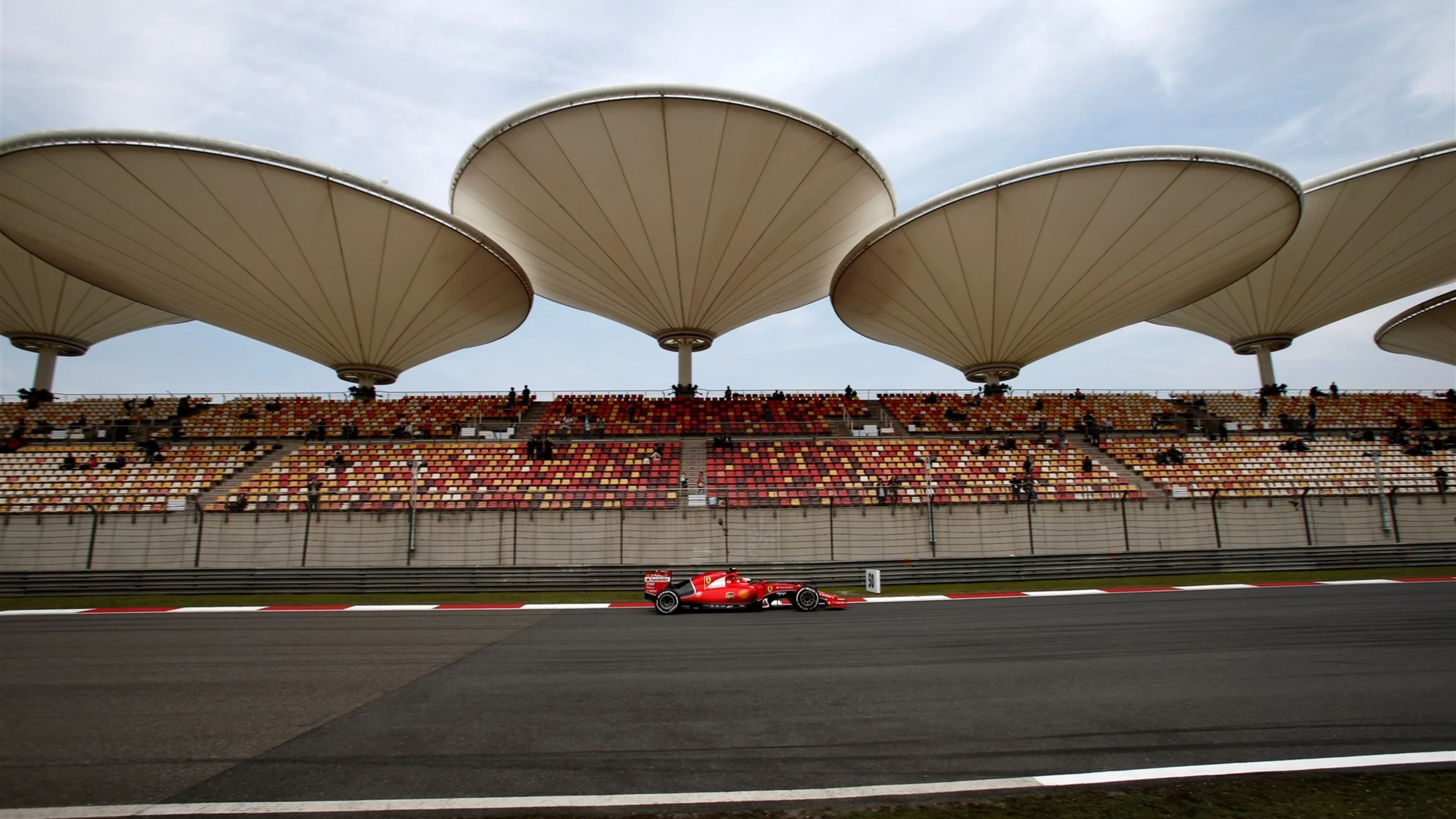 Kimi Raikkonen (FIN) Ferrari SF15-T at Formula One World Championship, Rd3, Chinese Grand Prix,