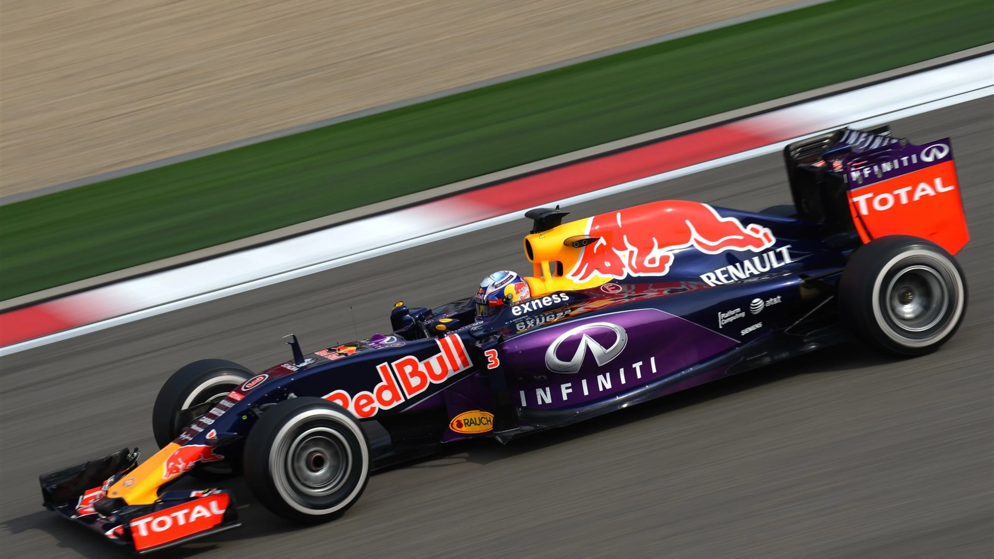 Daniel Ricciardo (AUS) Red Bull Racing RB11 at Formula One World Championship, Rd3, Chinese Grand
