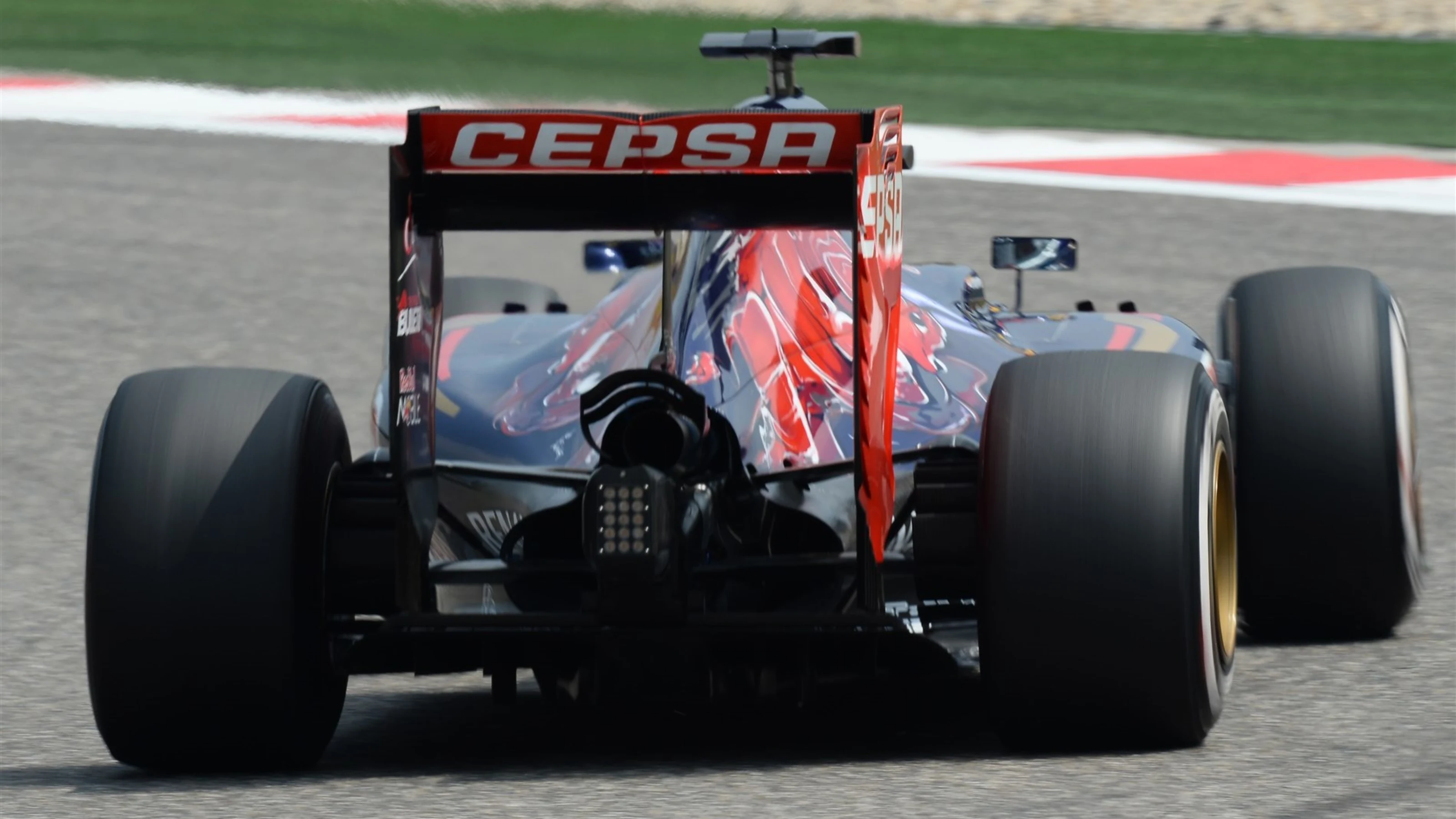Max Verstappen (NDL) Scuderia Toro Rosso STR10 at Formula One World Championship, Rd3, Chinese