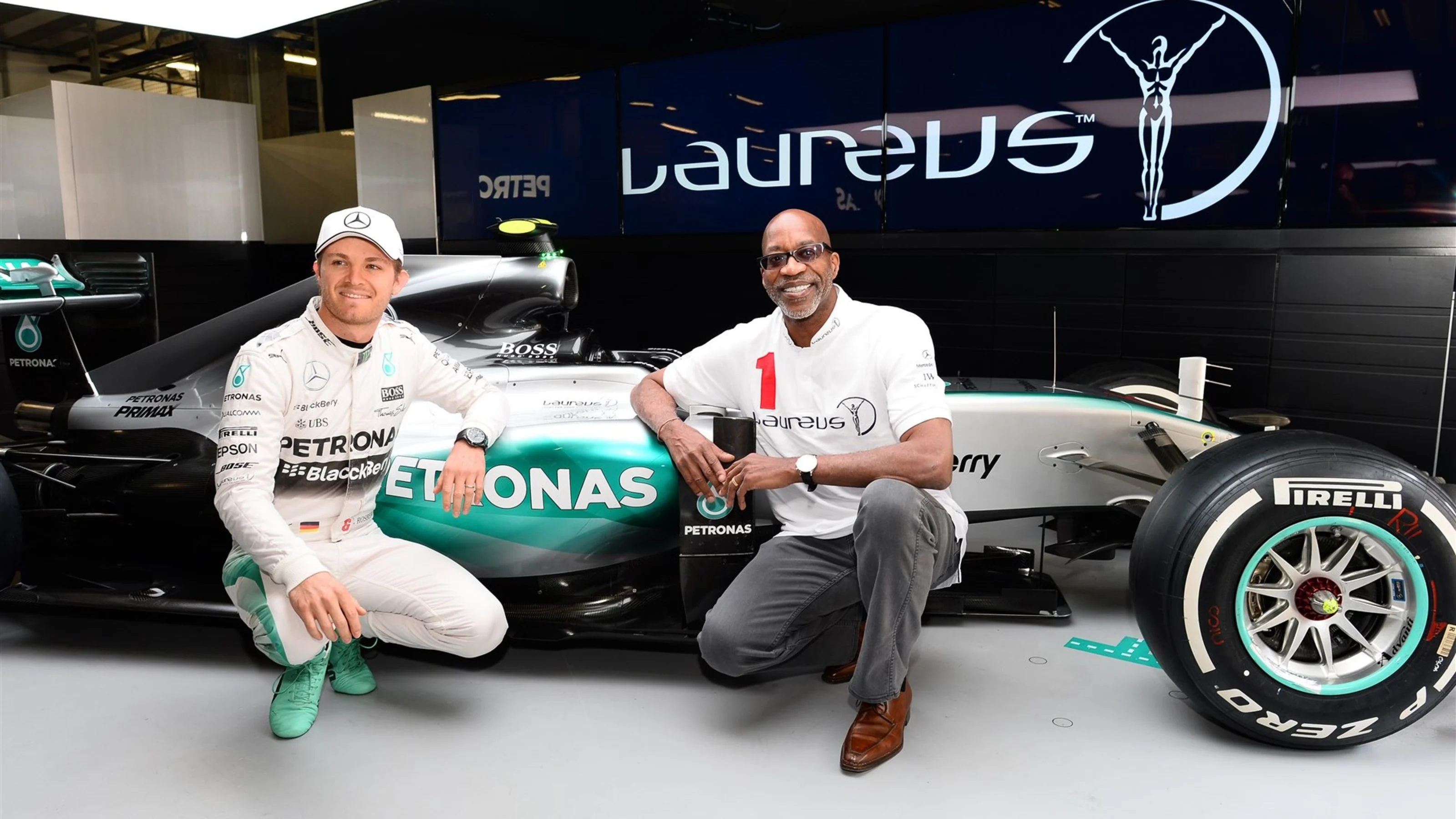 Nico Rosberg (GER) Mercedes AMG F1 and Ed Mosses at Formula One World Championship, Rd3, Chinese