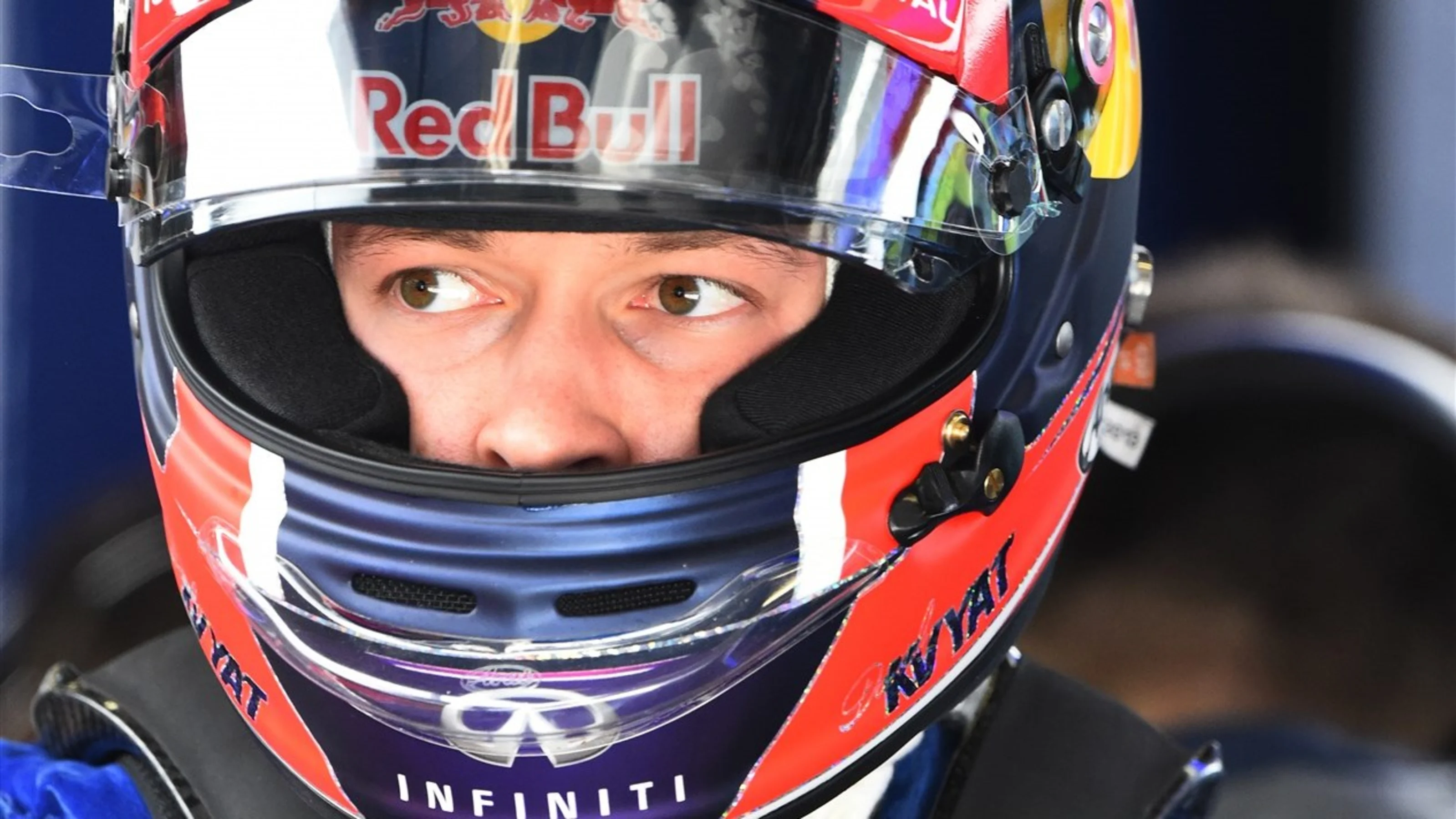 Daniil Kvyat (RUS) Red Bull Racing at Formula One World Championship, Rd3, Chinese Grand Prix, FP3,