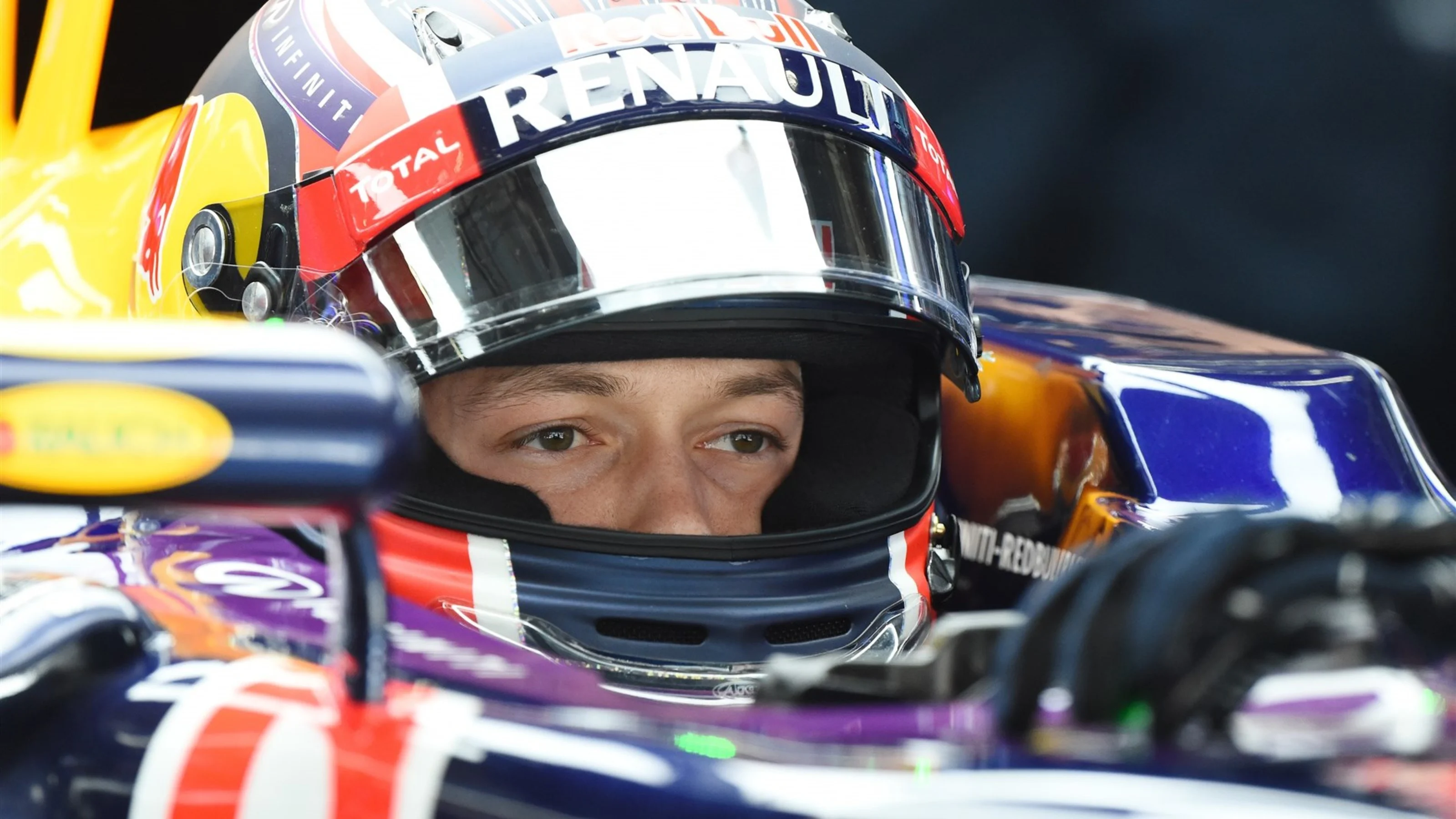 Daniil Kvyat (RUS) Red Bull Racing RB11 at Formula One World Championship, Rd3, Chinese Grand Prix,