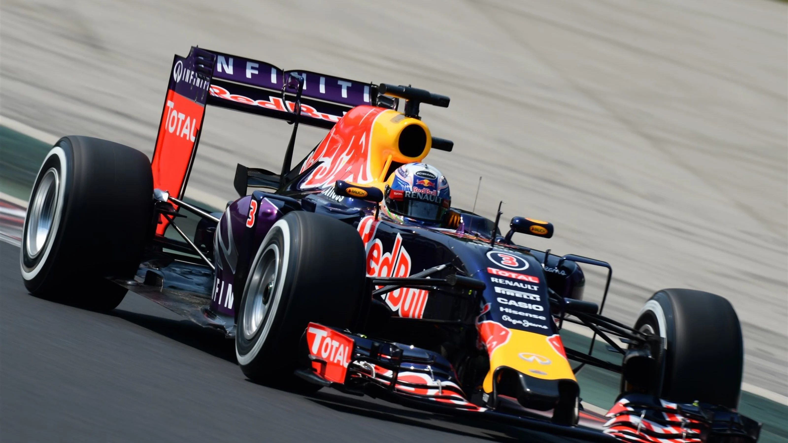 Daniel Ricciardo (AUS) Red Bull Racing RB11 at Formula One World Championship, Rd10, Hungarian