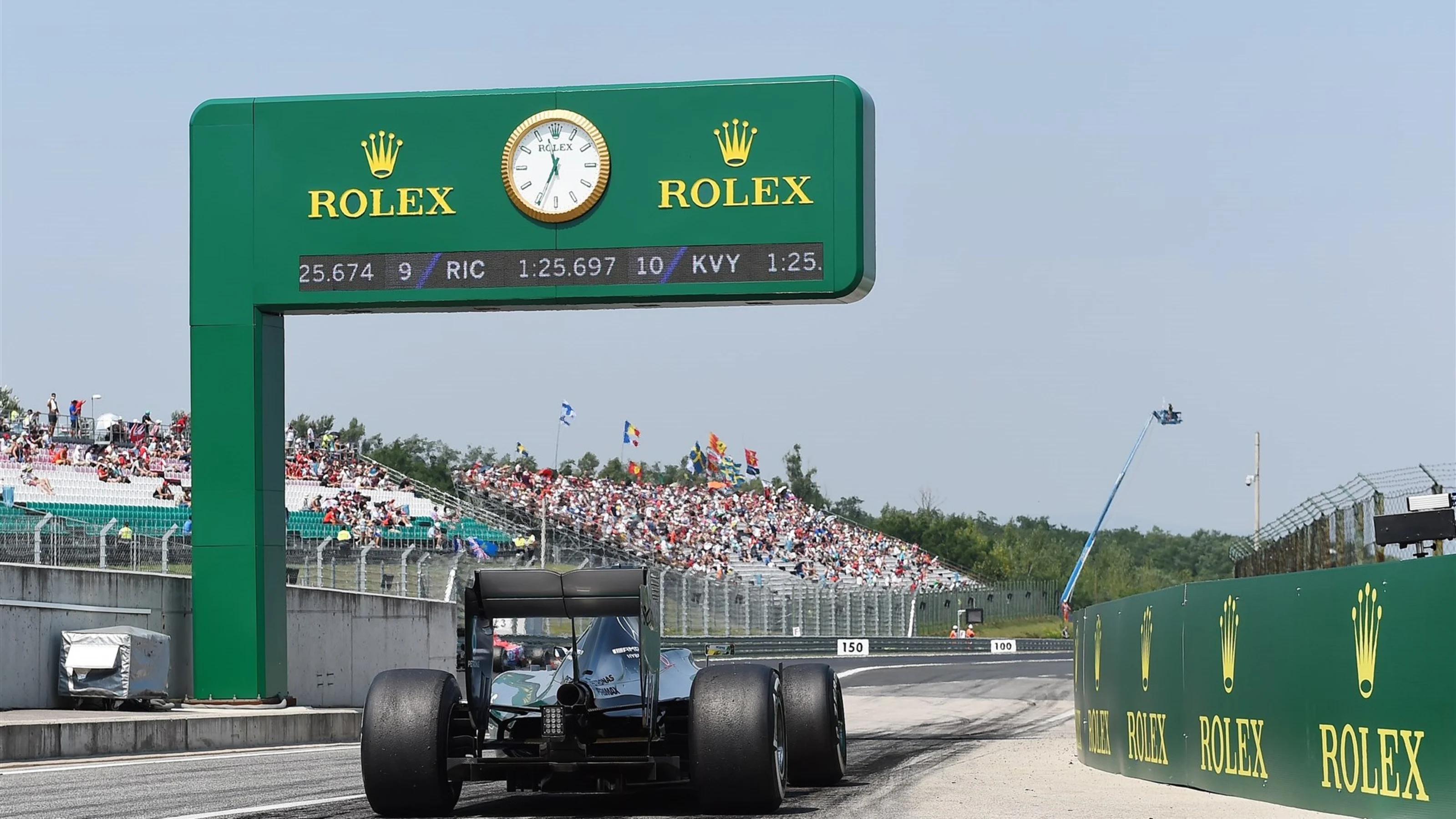 Lewis Hamilton (GBR) Mercedes AMG F1 W06 at Formula One World Championship, Rd10, Hungarian Grand