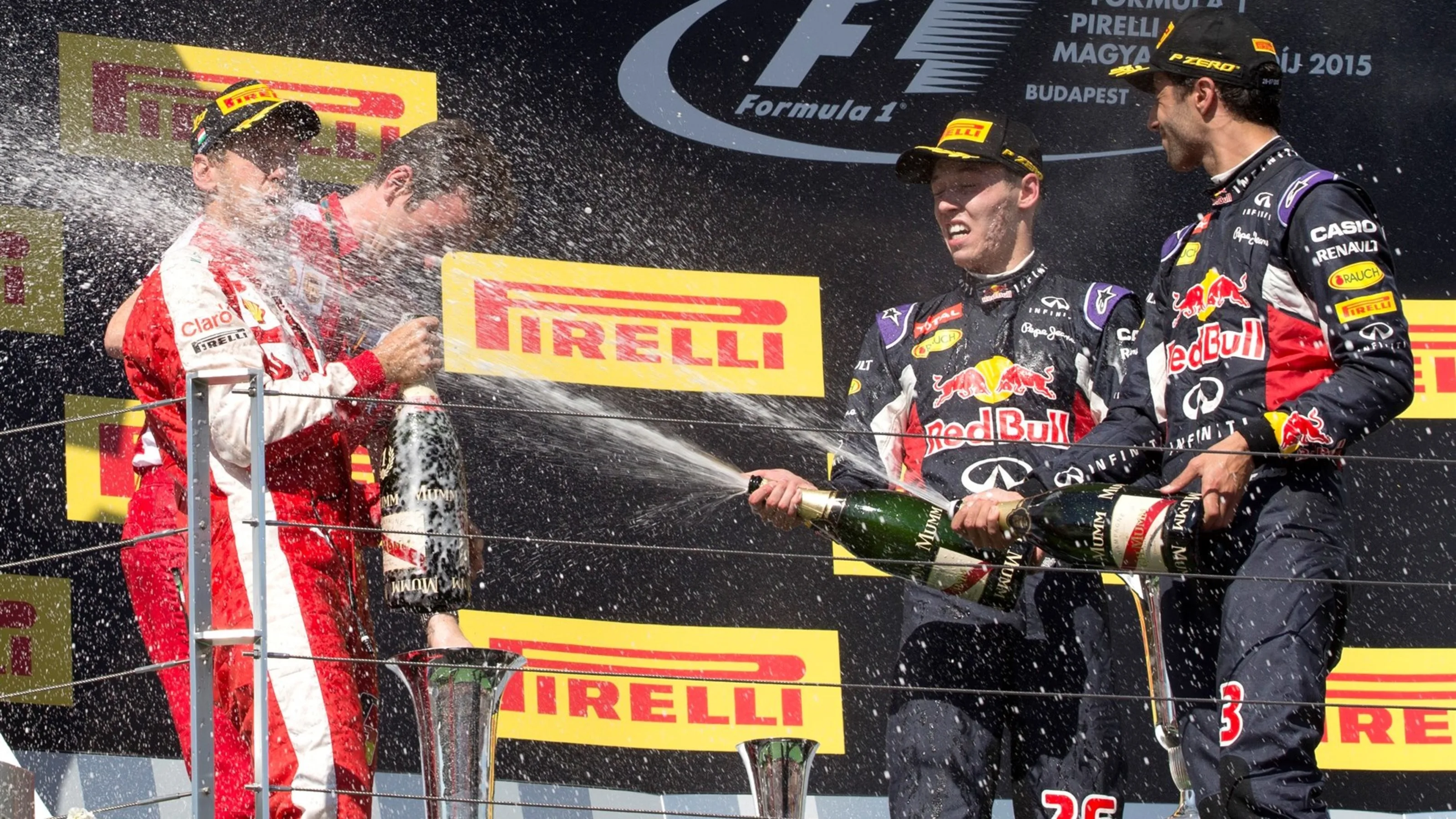 Race winner Sebastian Vettel (GER) Ferrari, James Allison (GBR) Ferrari Chassis Technical Director,
