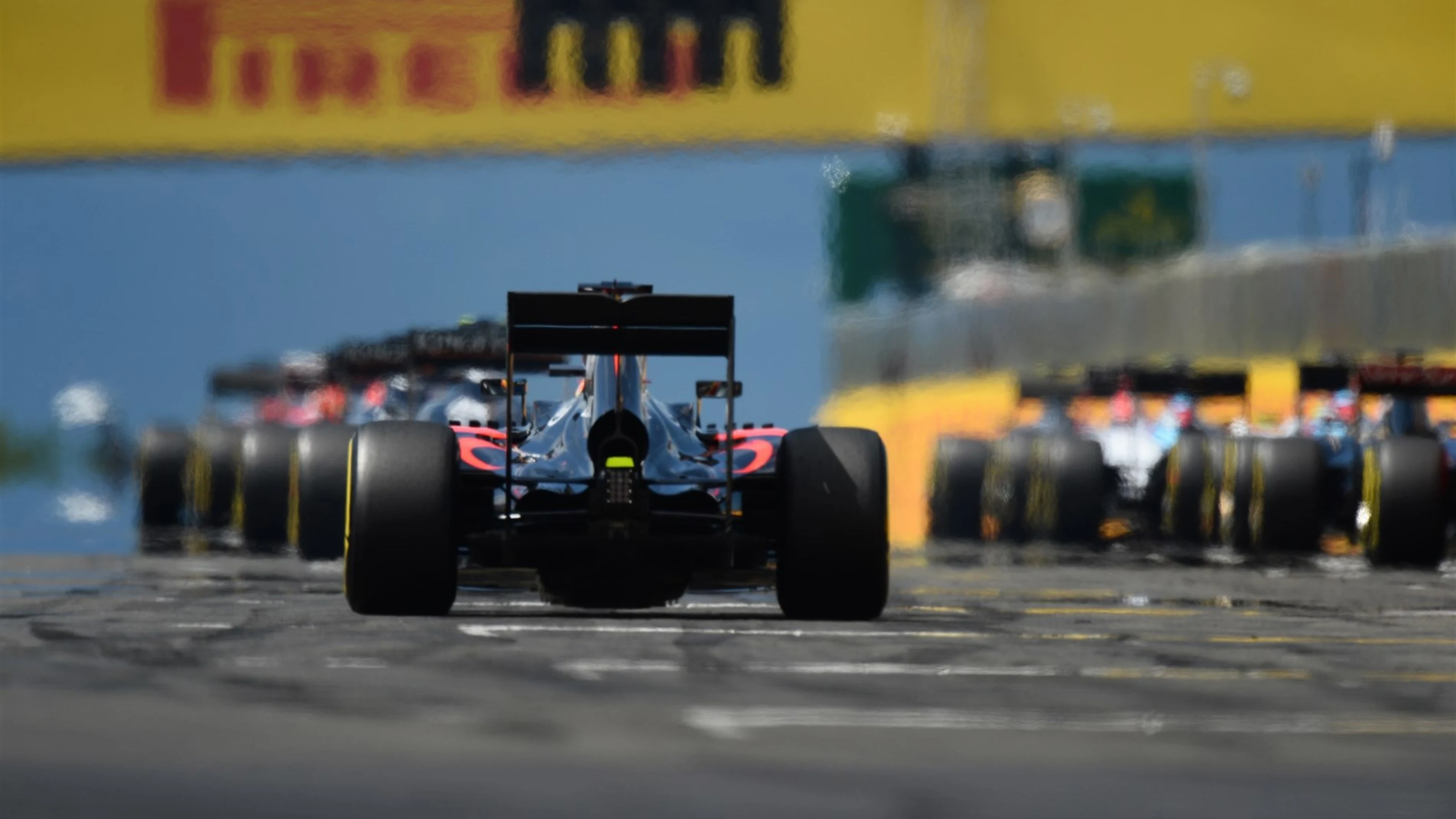 Grid before the start of the race at Formula One World Championship, Rd10, Hungarian Grand Prix,